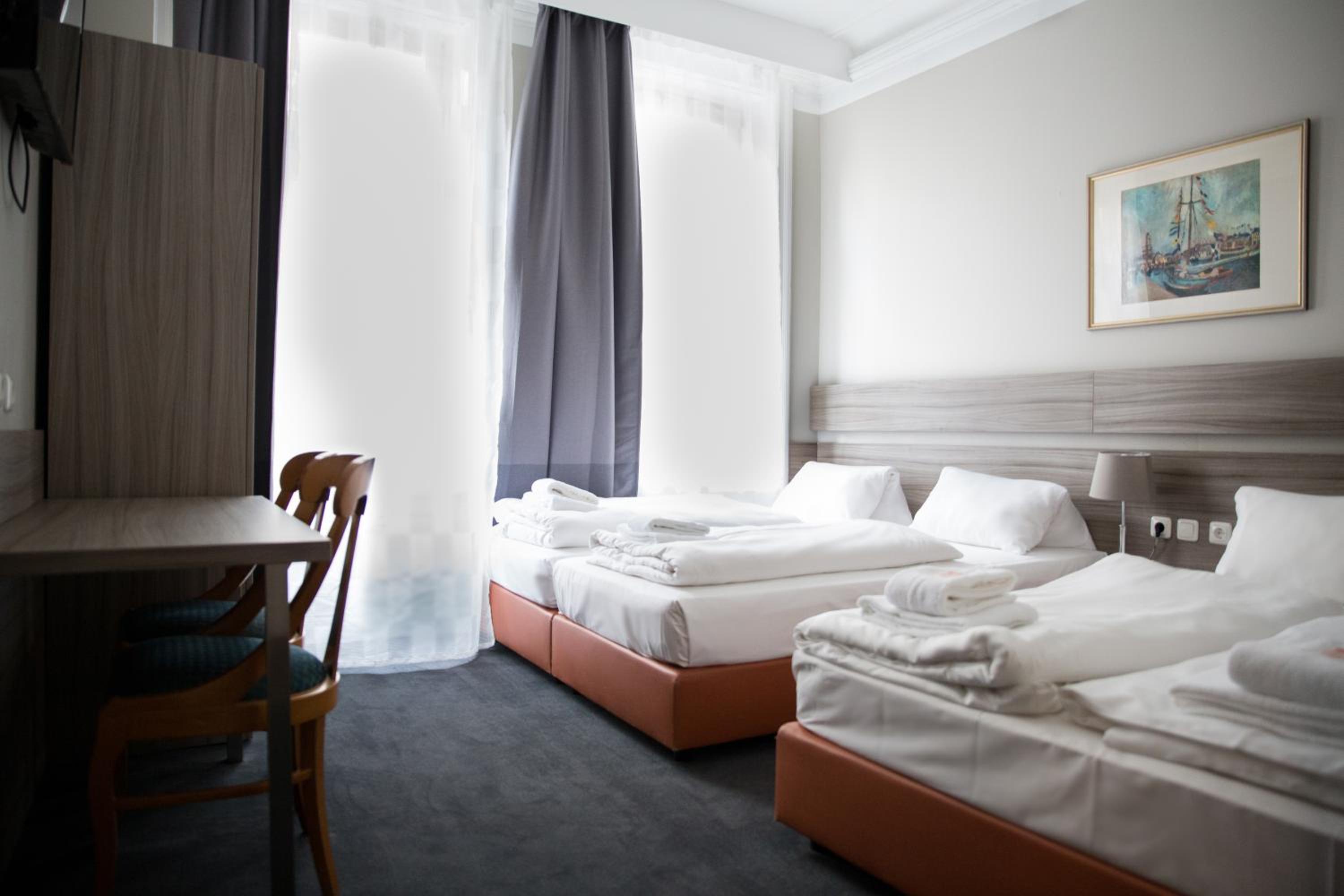 Basic Double Room - Photo 4