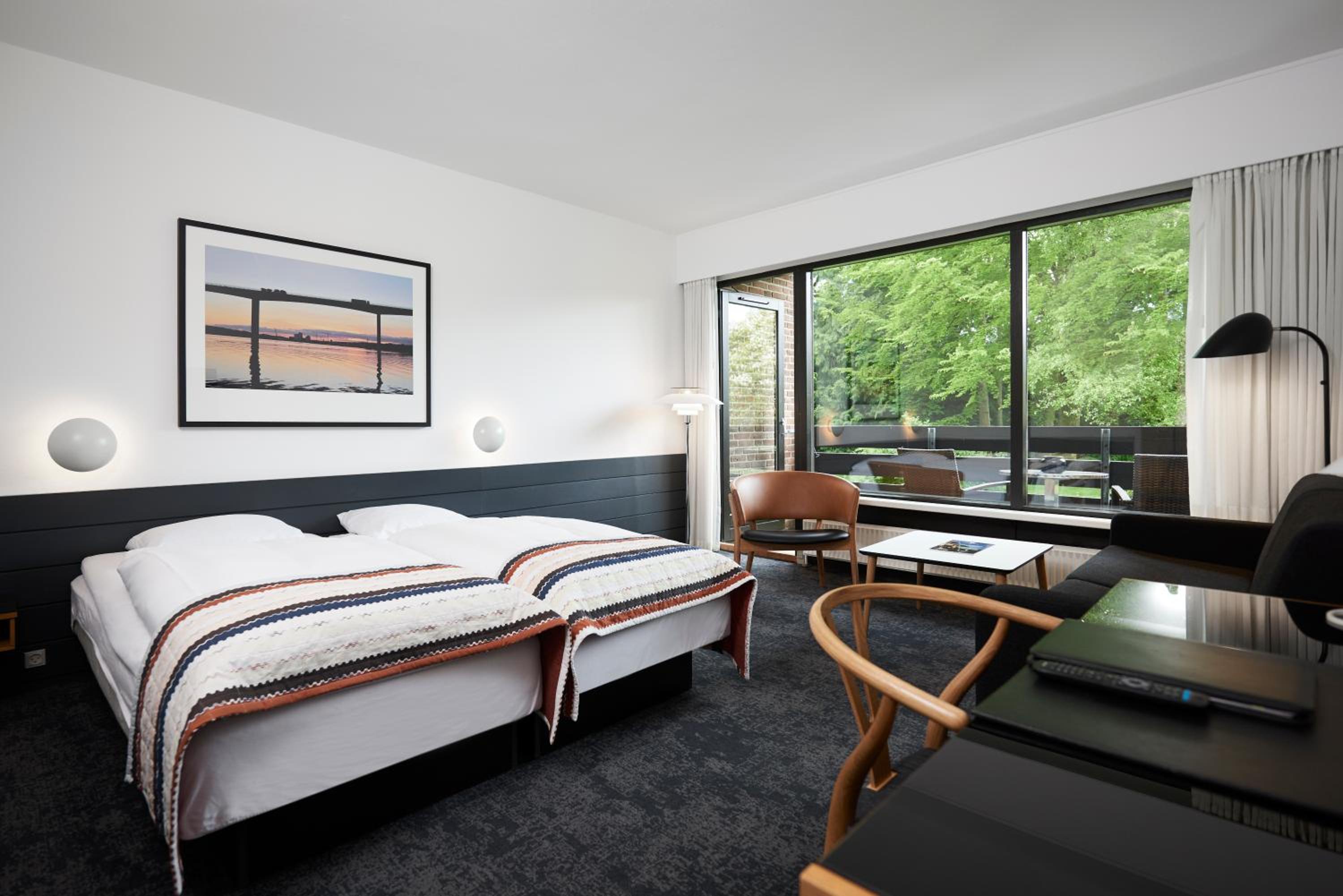 Double or Twin Room with Balcony - Photo 5