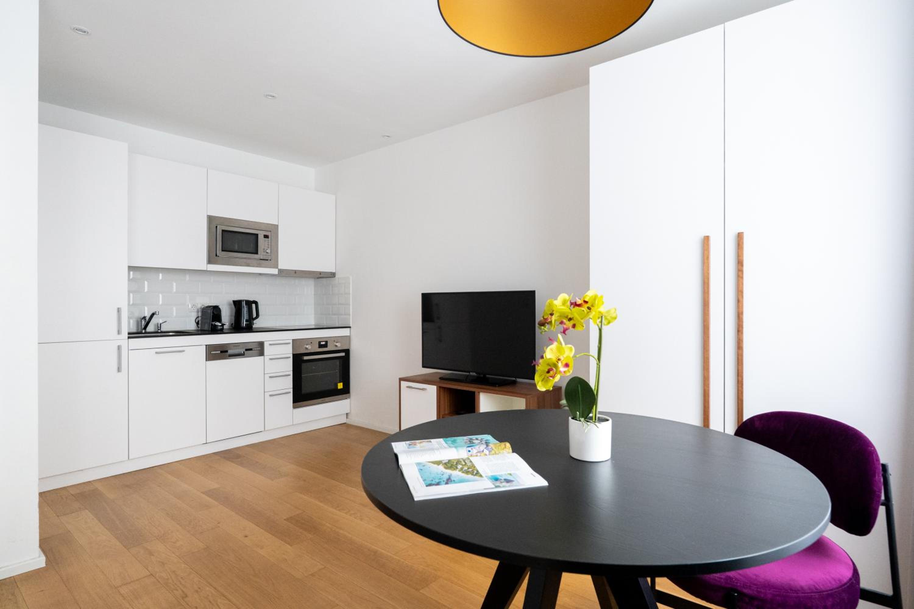 Studio Apartment with Balcony