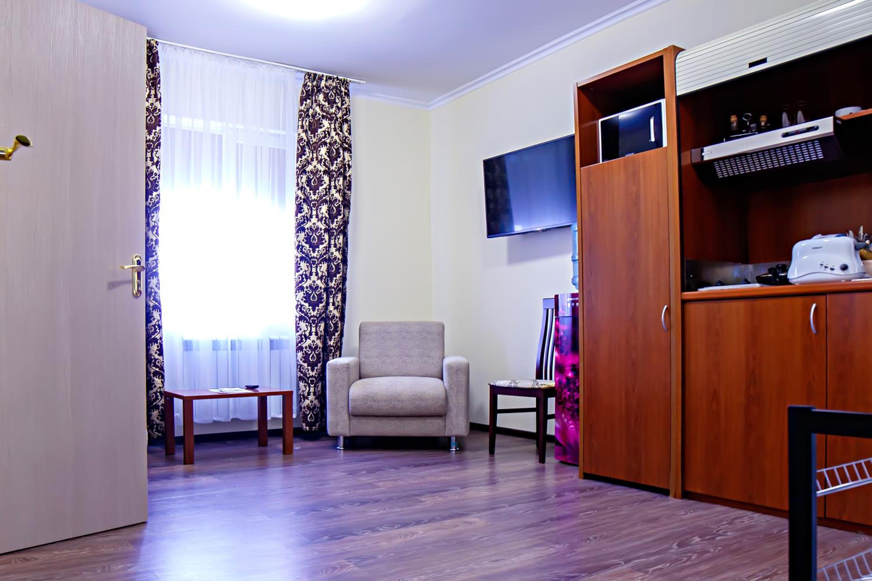 One-Bedroom Apartment photo 2