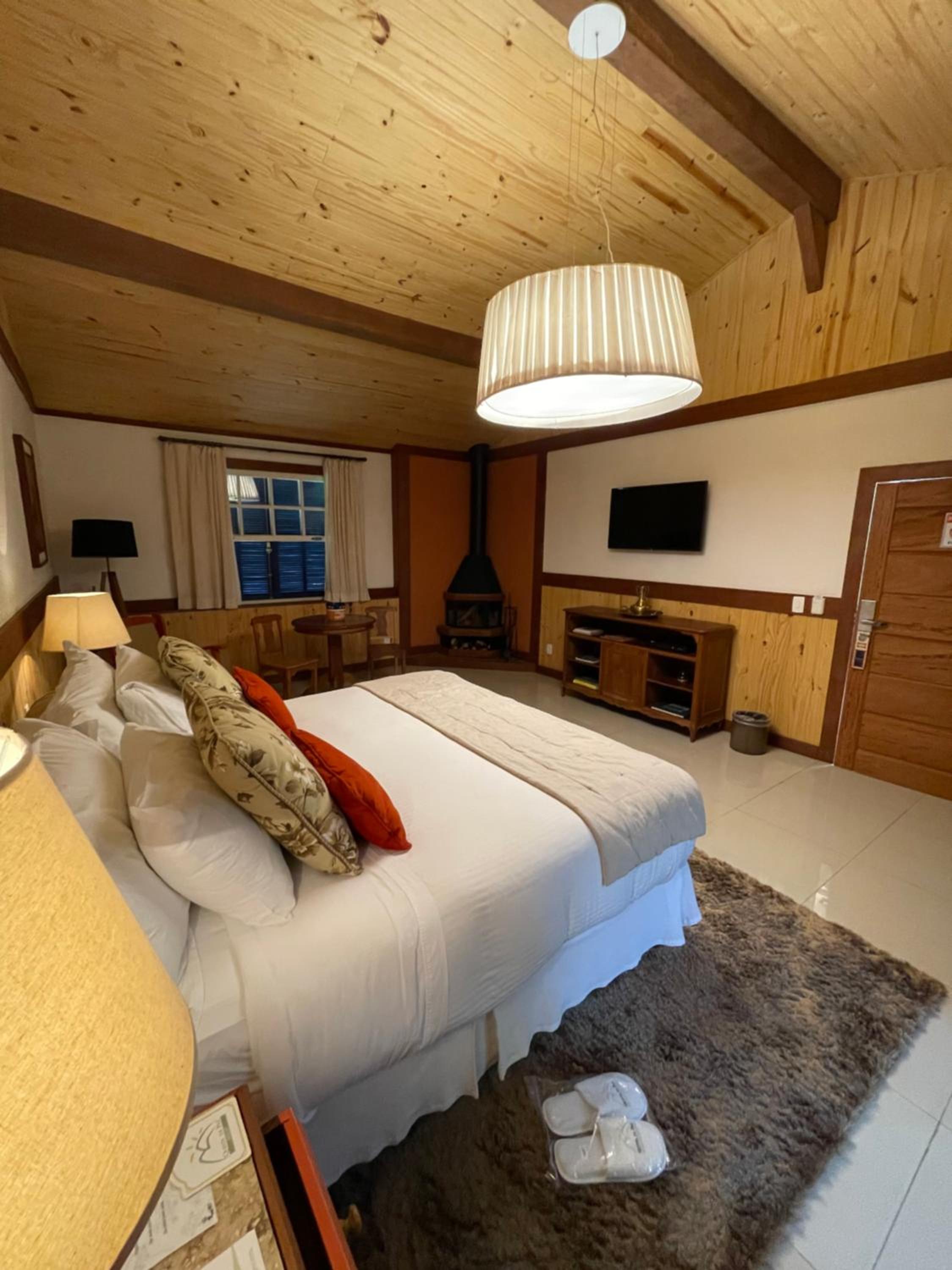 Family Room photo 2