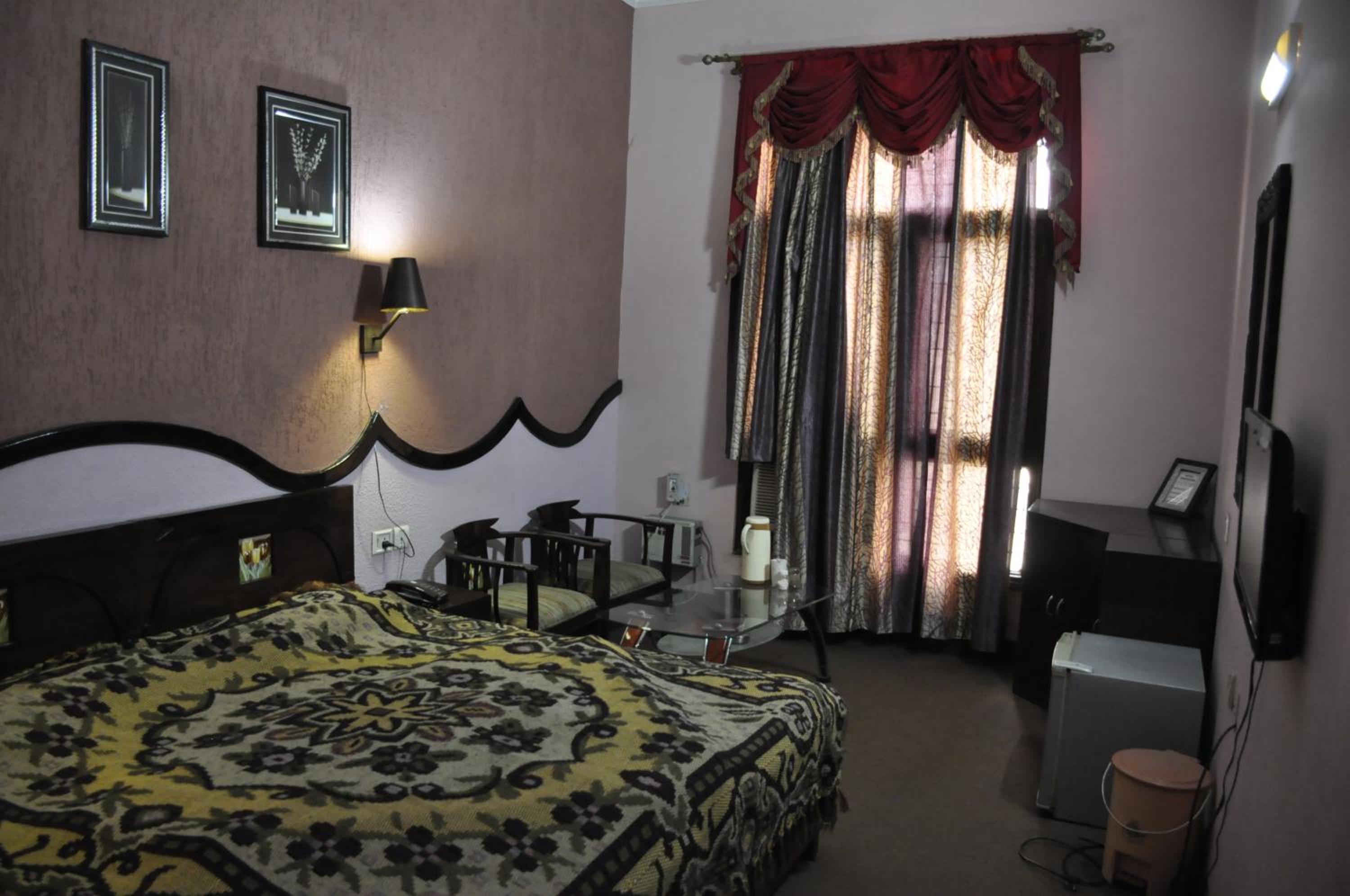 Deluxe Double Room photo 3