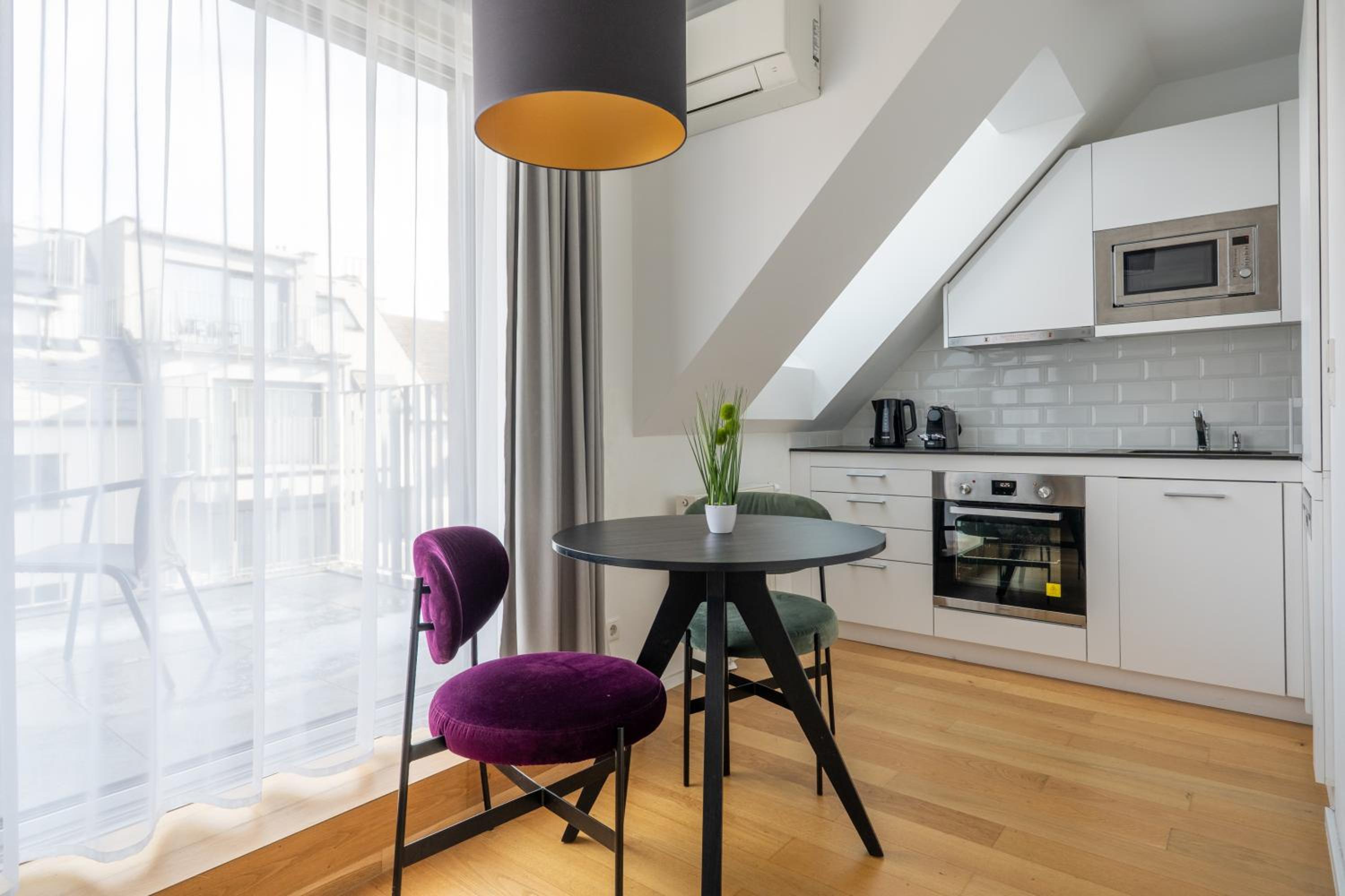 Deluxe Apartment