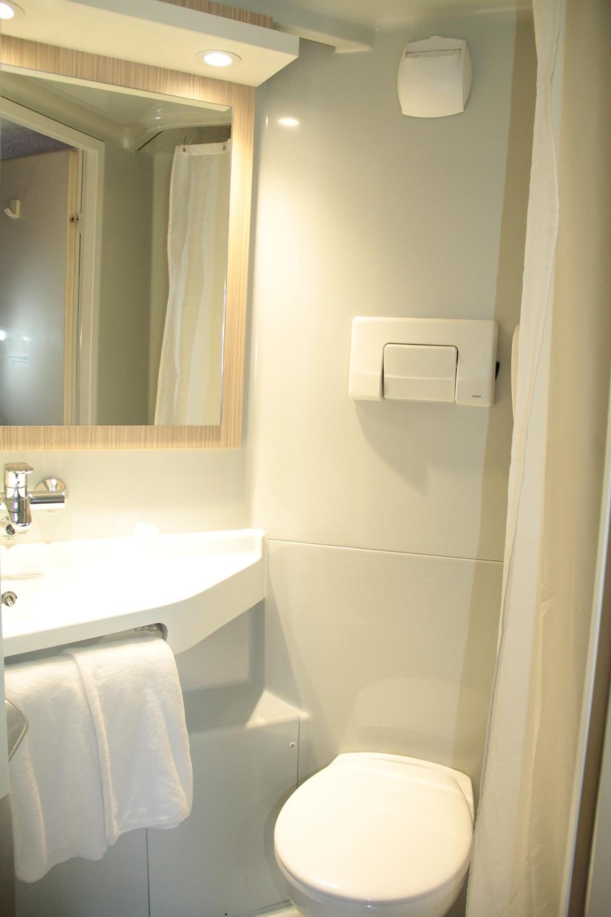 Triple Room - Photo 2