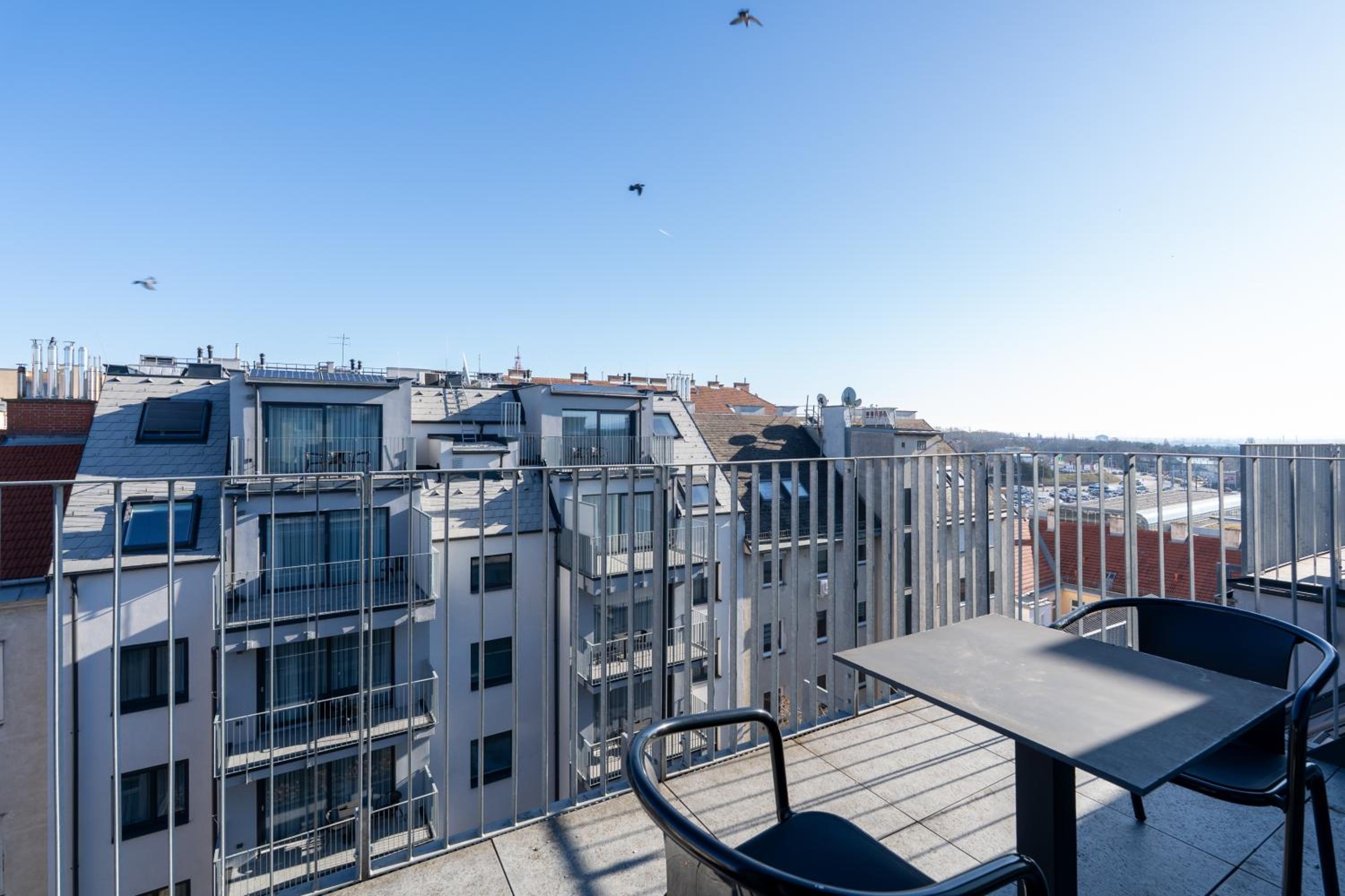 Two-Bedroom Deluxe Apartment with Balcony