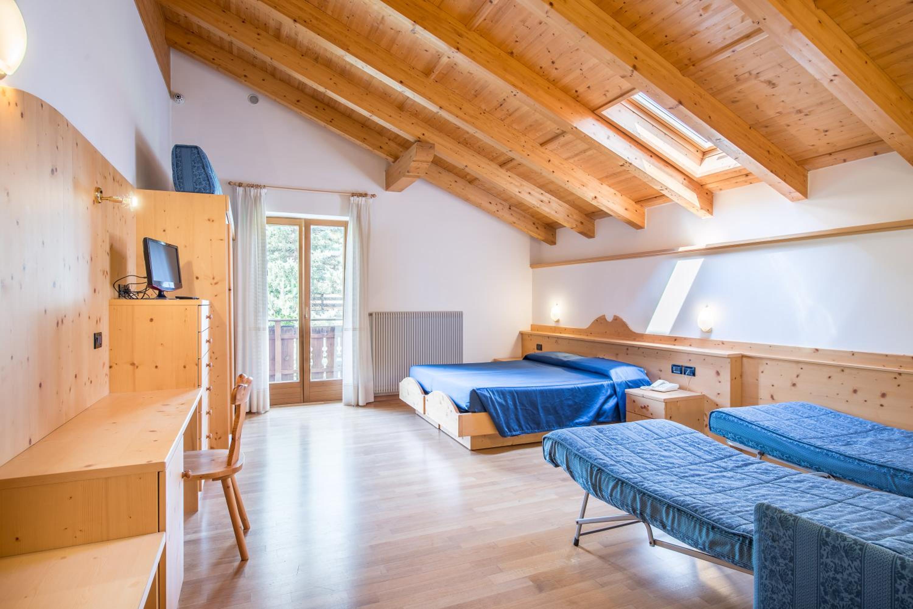 Comfort Quadruple Room photo 1