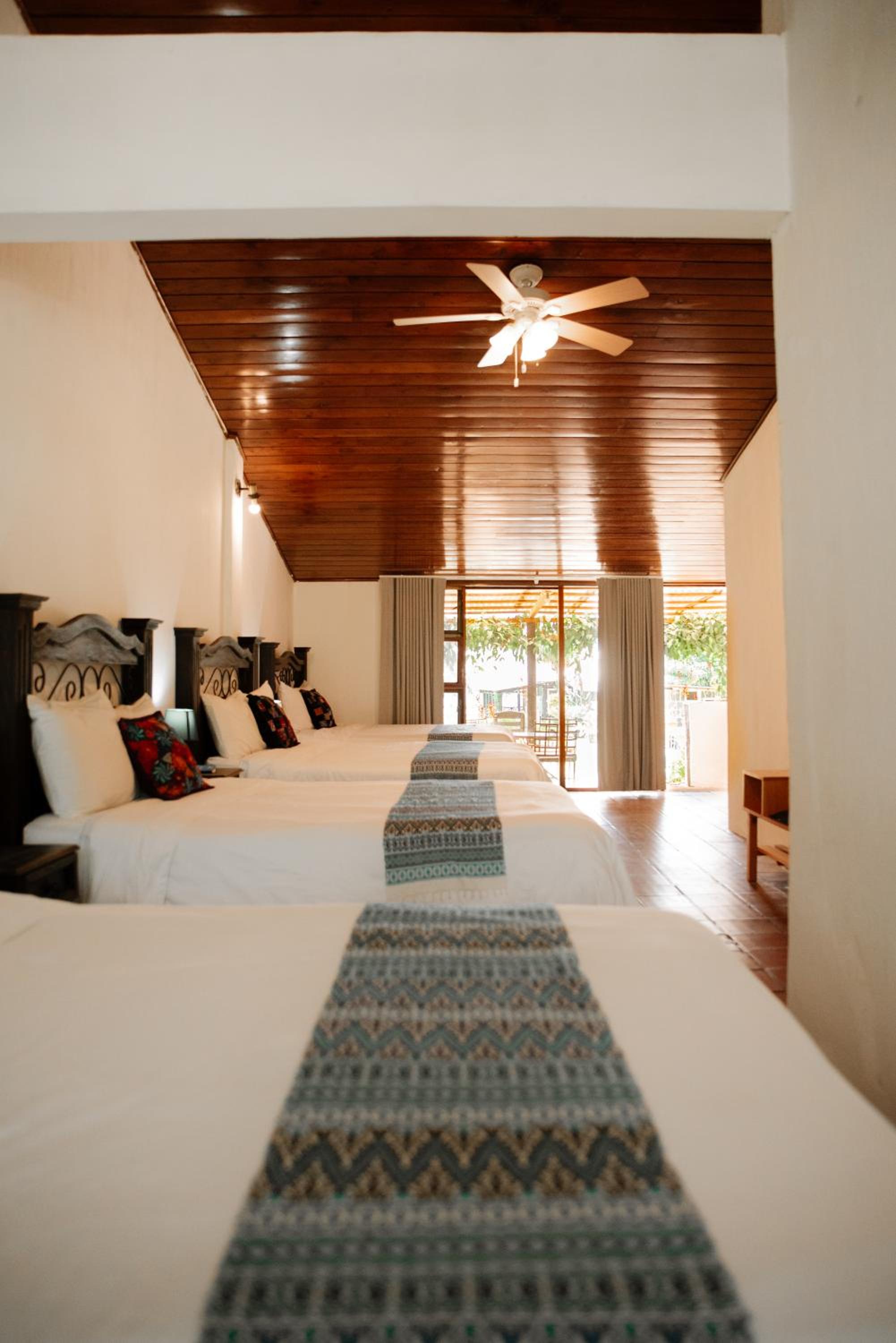 Superior Quadruple Room photo 2