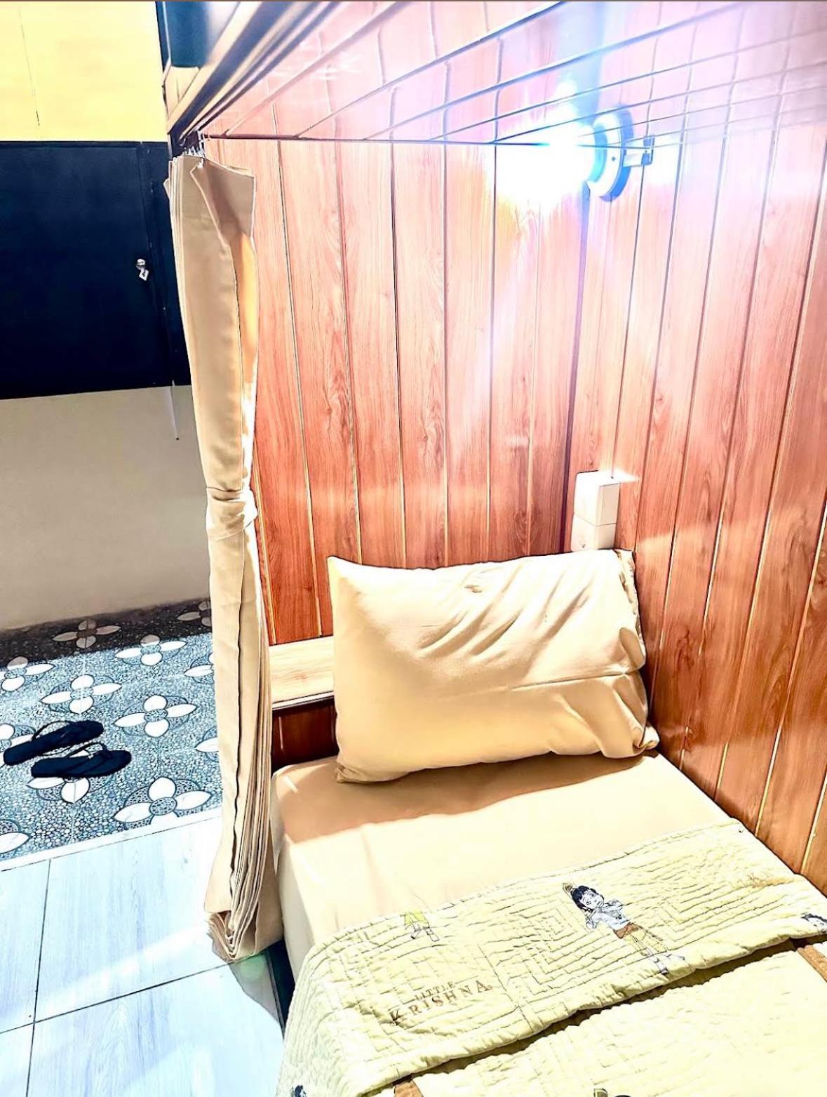 Mixed Dormitory Room photo 3