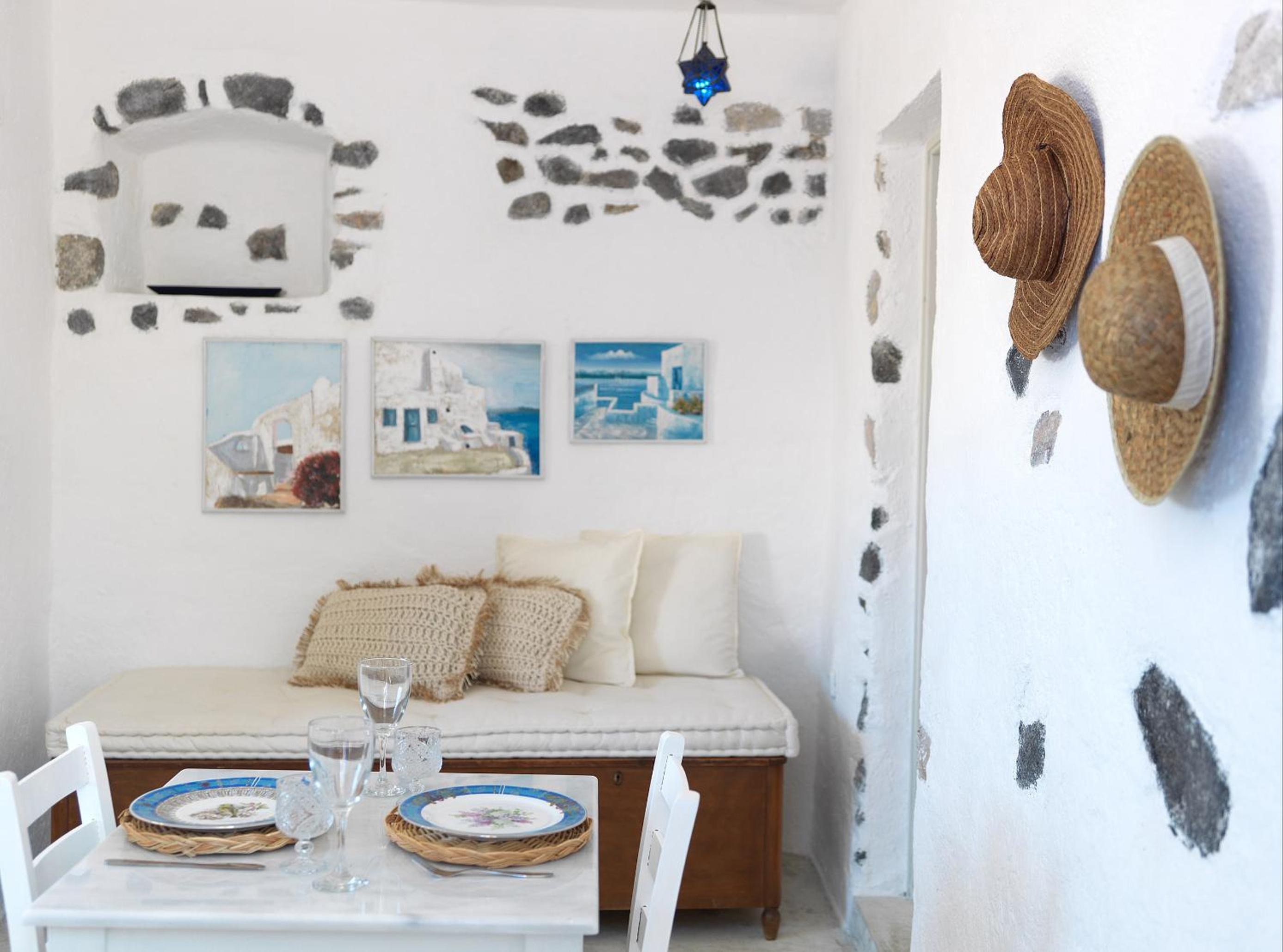 One-Bedroom House-Blue photo 2
