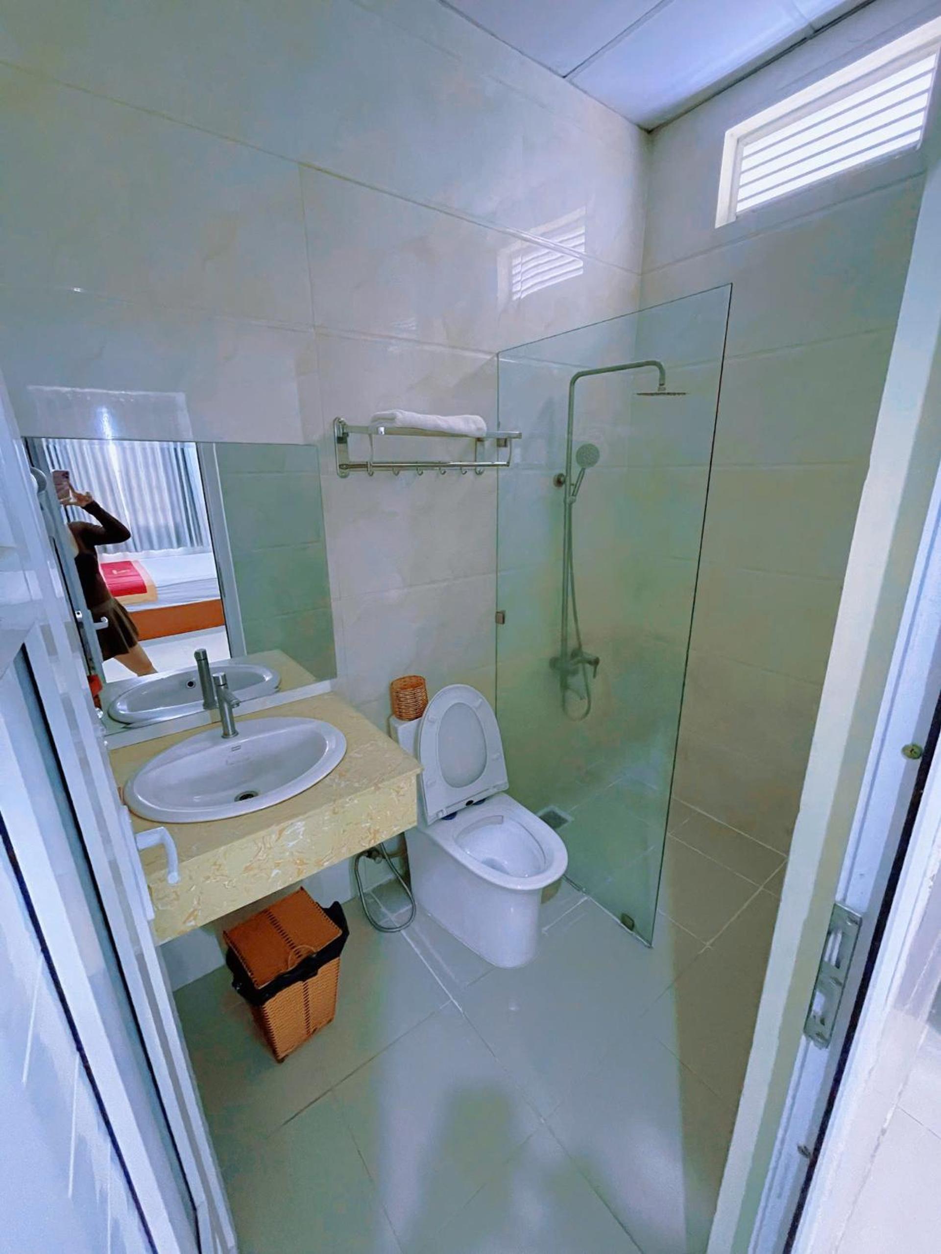 Deluxe Double Room with Shower