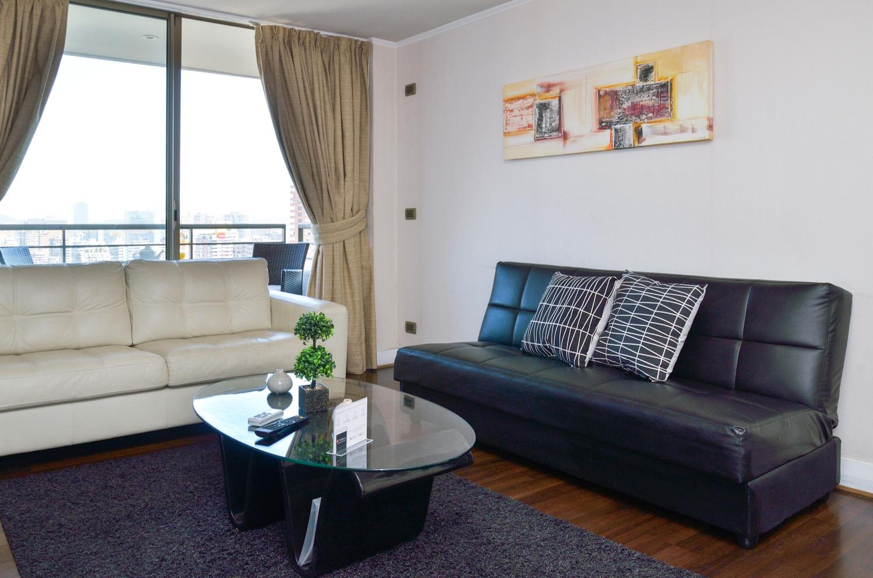 Three-Bedroom Apartment photo 2