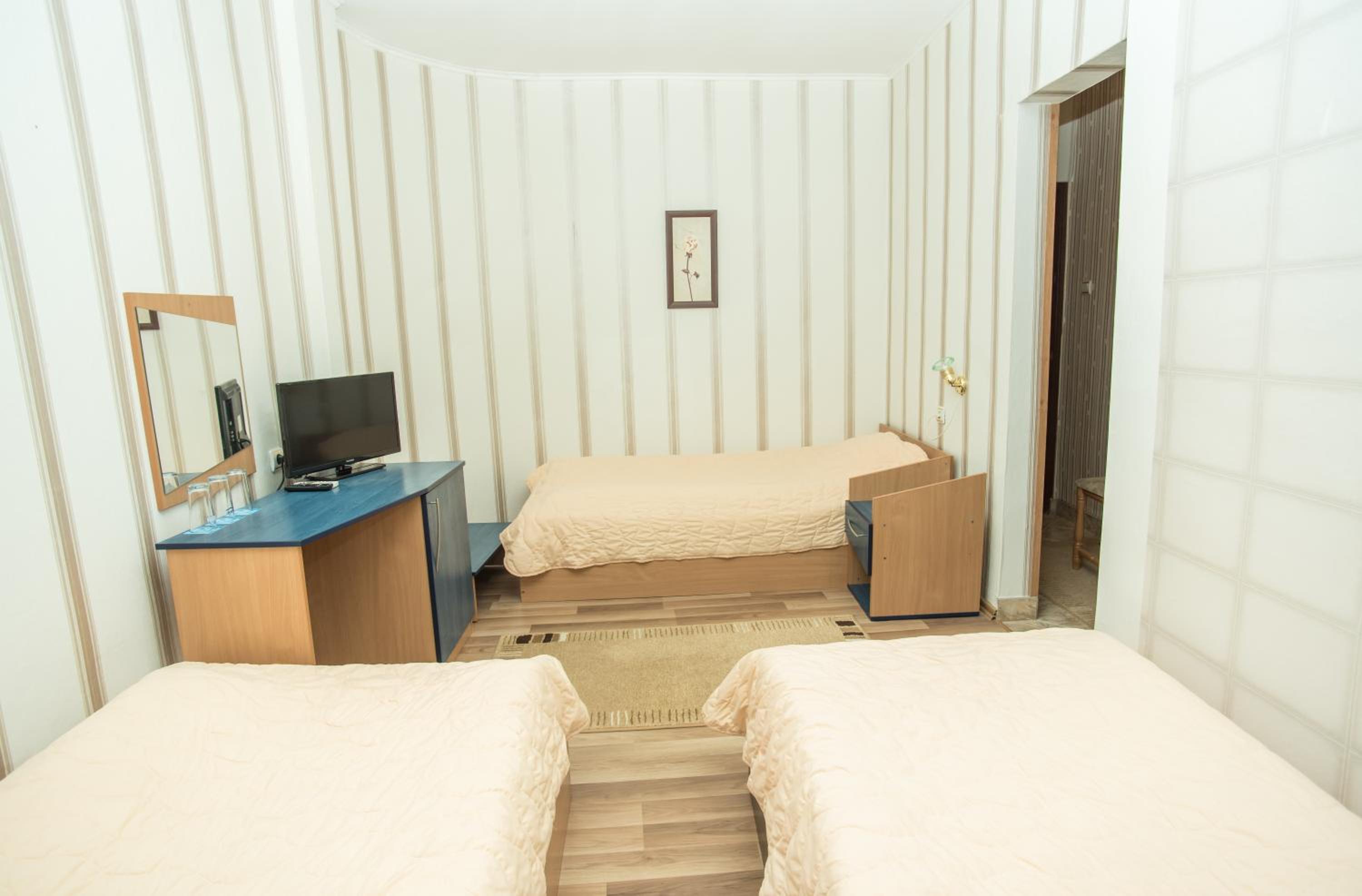 Classic Triple Room photo 3