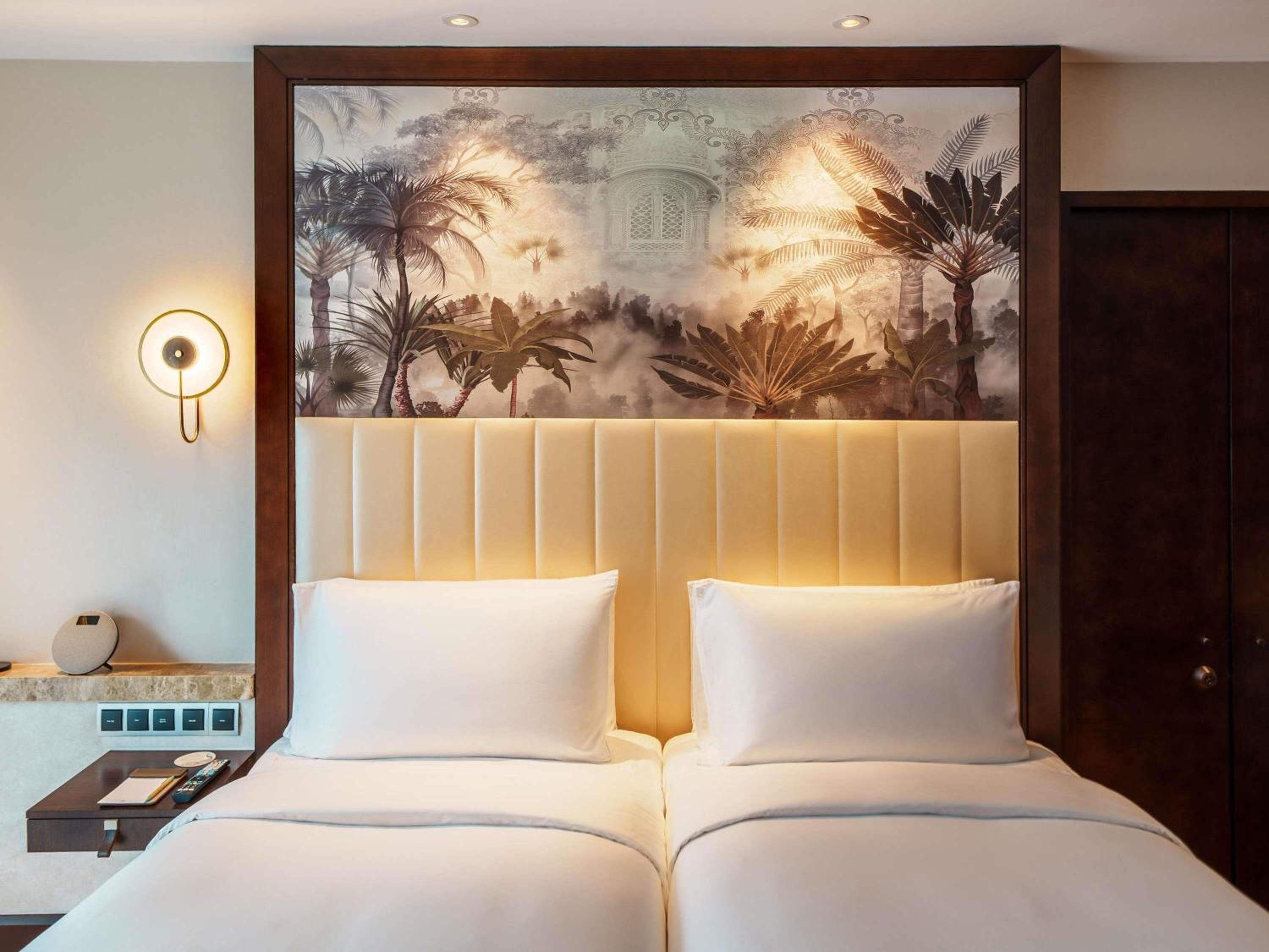 Signature Family Suite, 1 King Bed & 2 Single Beds (Newly Refurbished) photo 2
