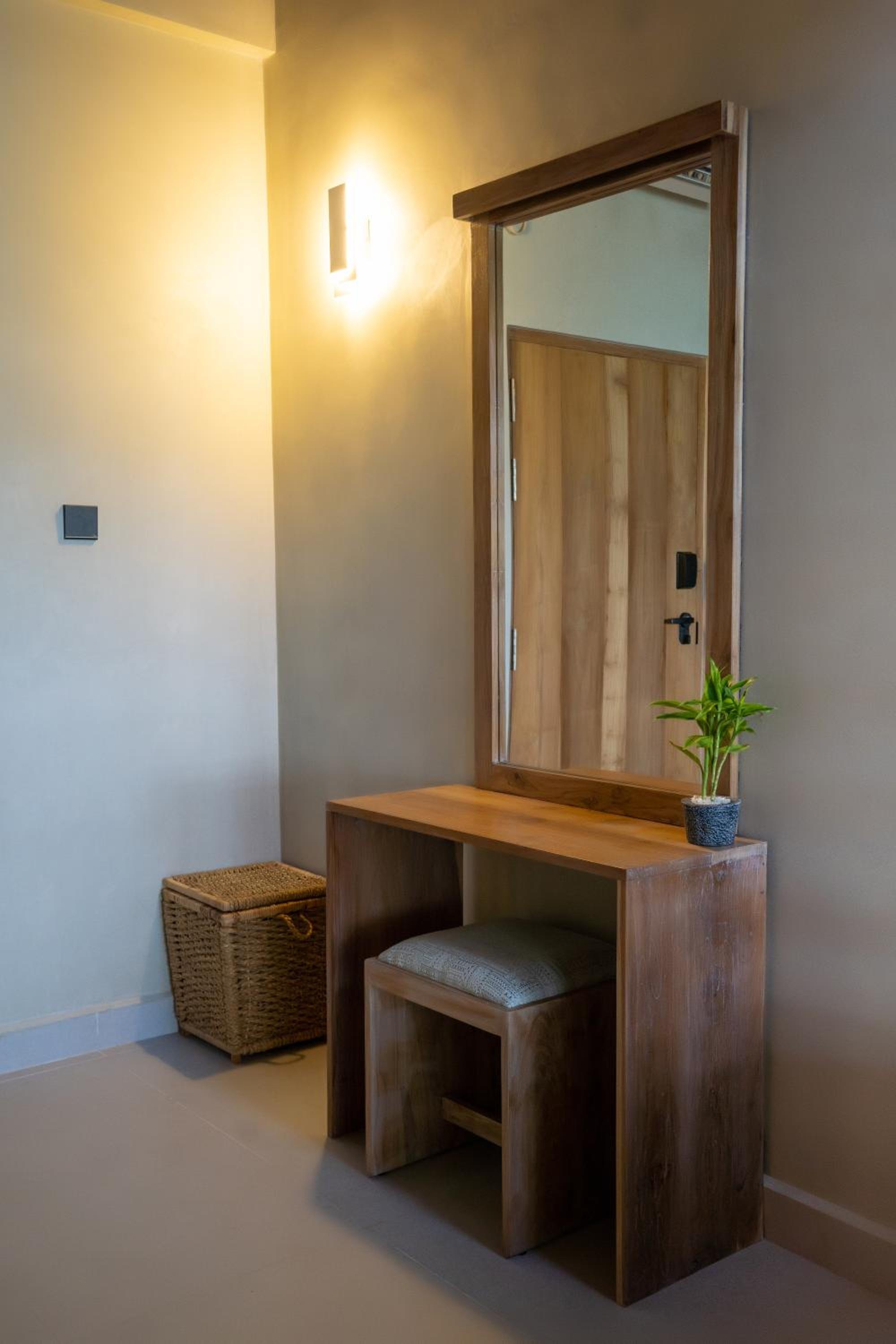 Deluxe Suite with Sea View