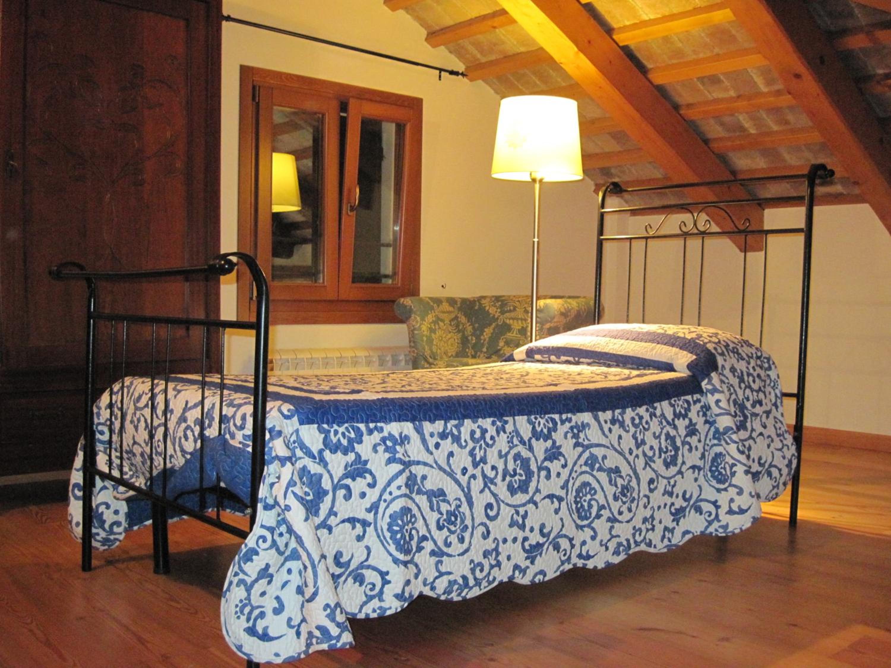 Three-Bedroom Apartment- Split Level photo 2