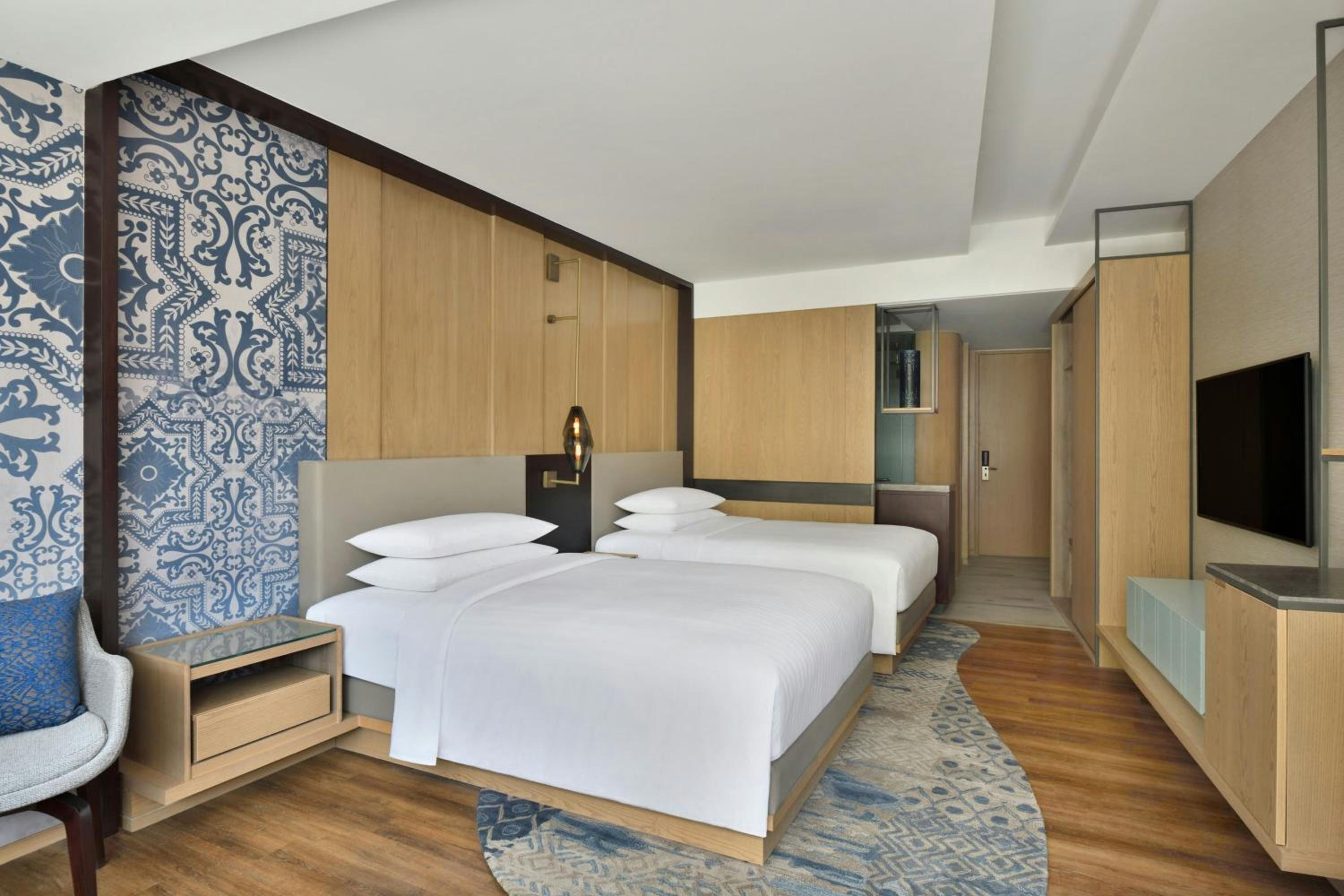 	 Premier, Guest Room, 1 Twin, Garden view - Photo 4