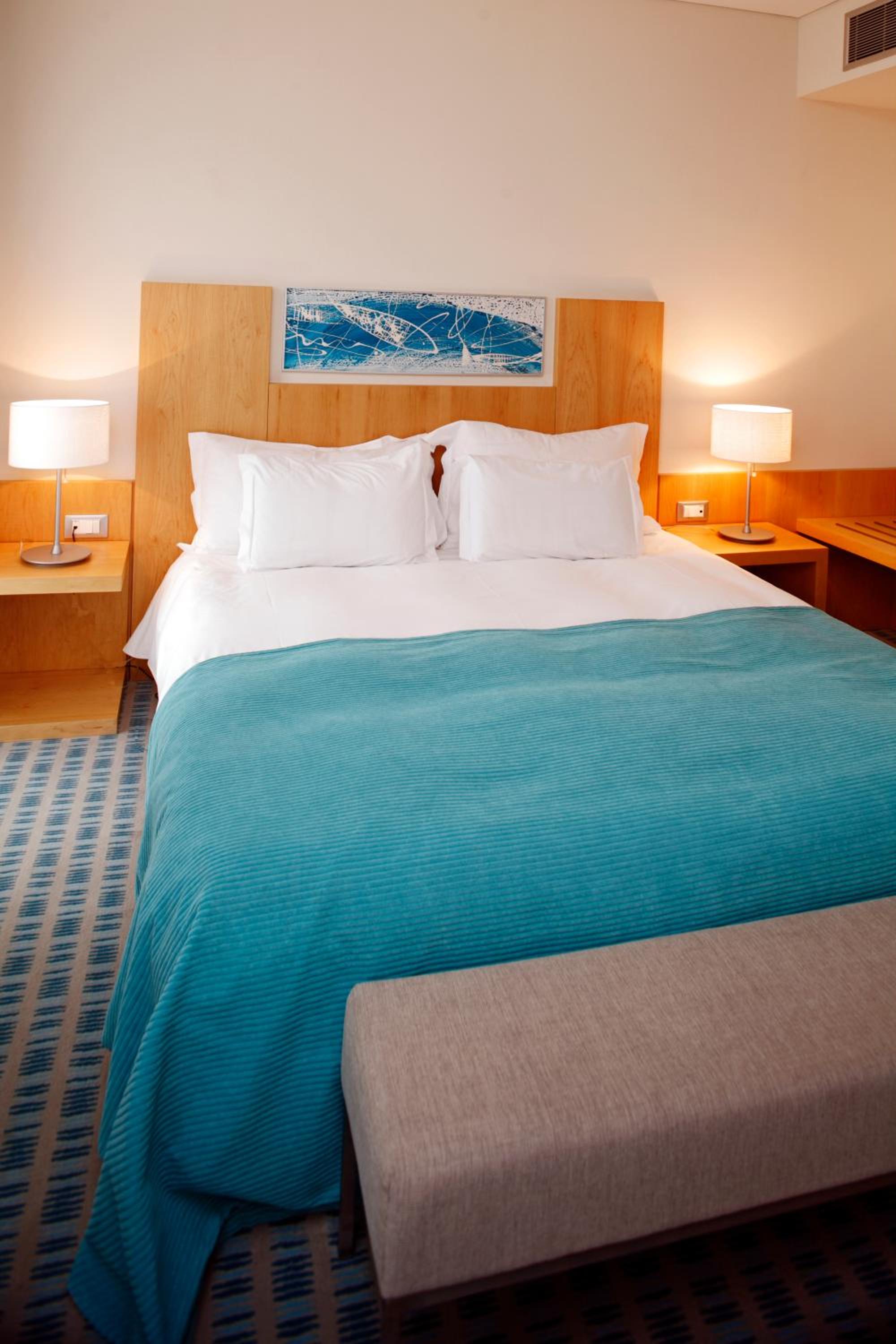Double or Twin Room with Balcony - Photo 4