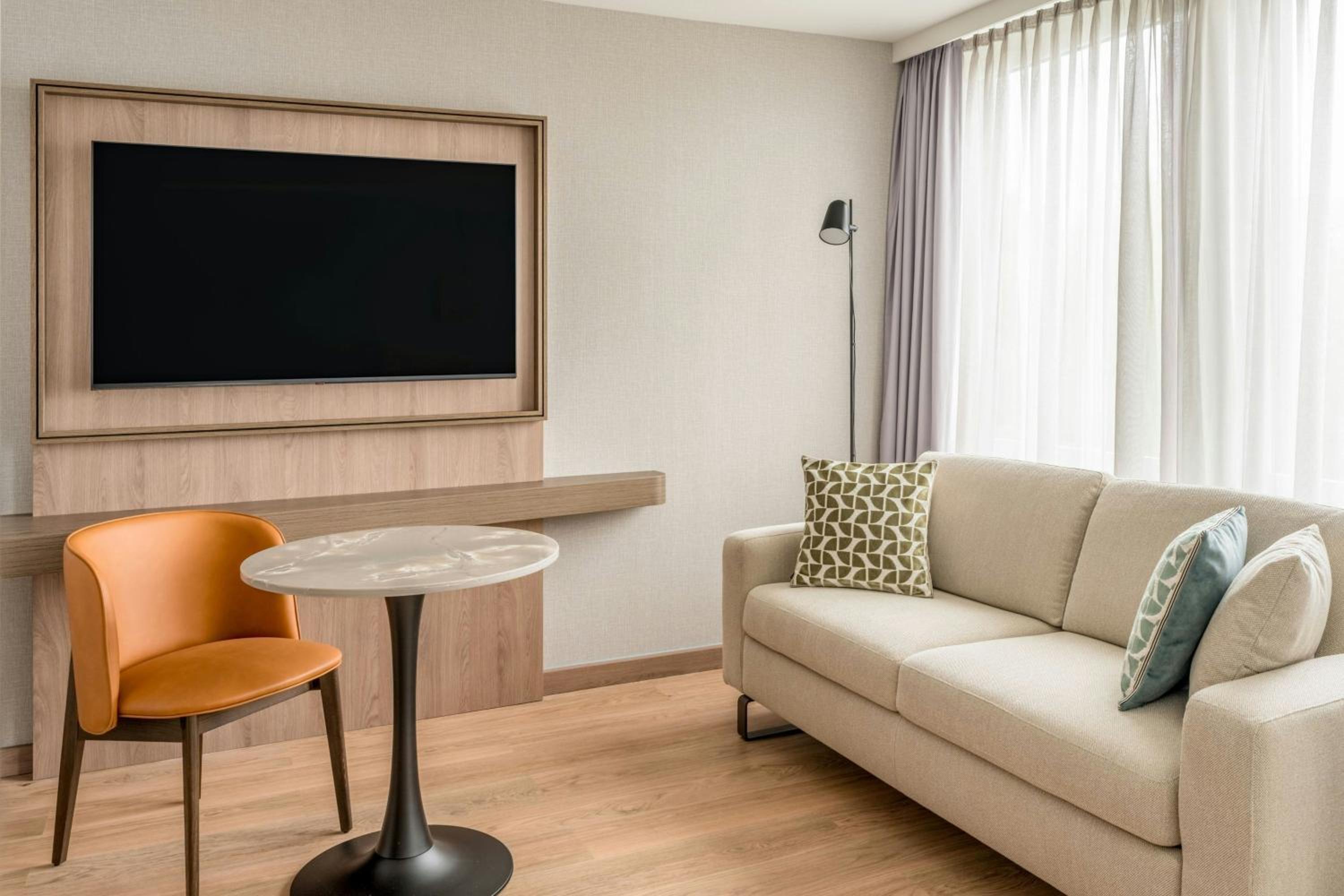Junior Club Suite - M Club lounge Access - Photo 7