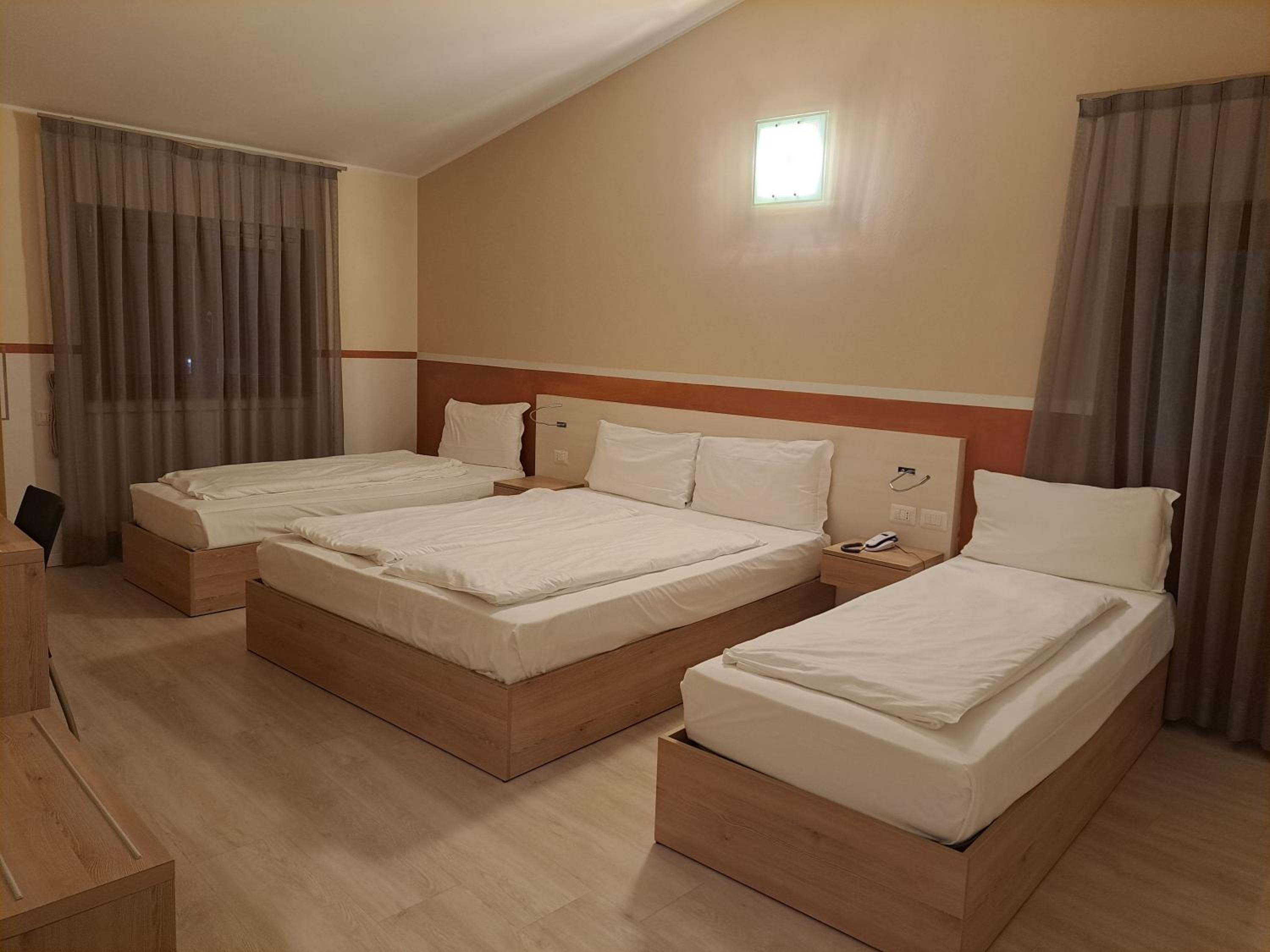 Economy Quadruple Room