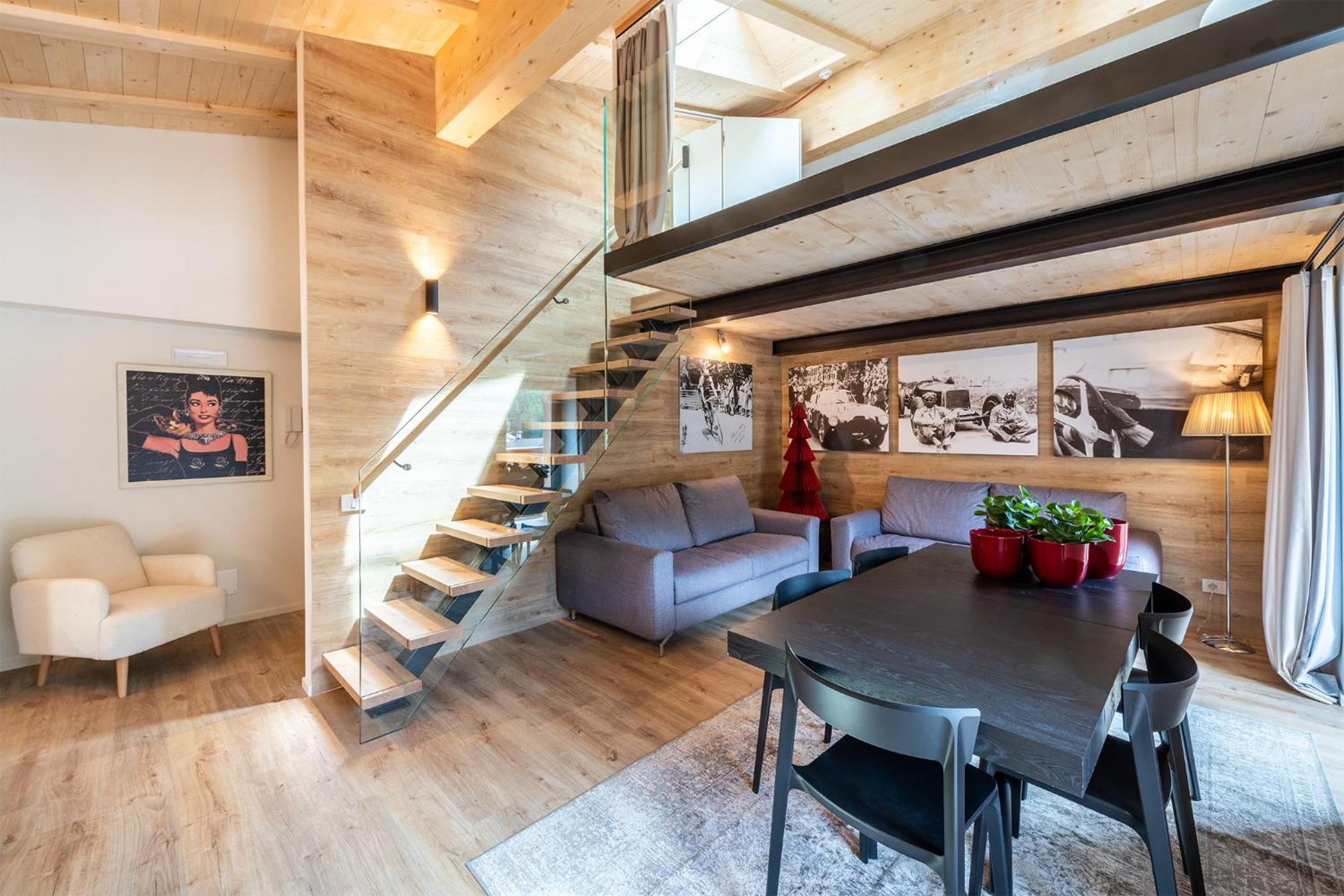 Two-Bedroom Apartment with Mountain View