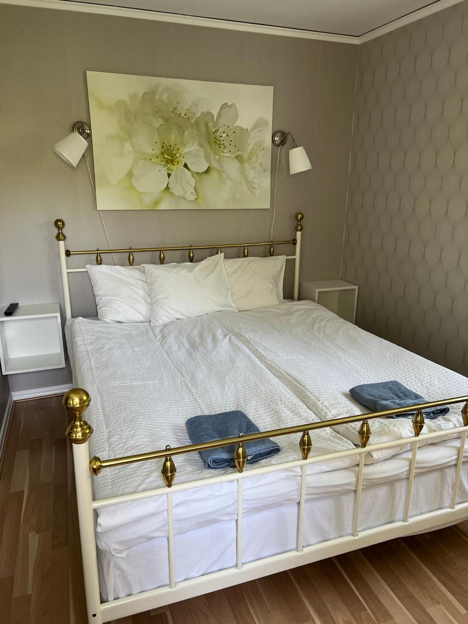Double Room with Private Bathroom photo 1
