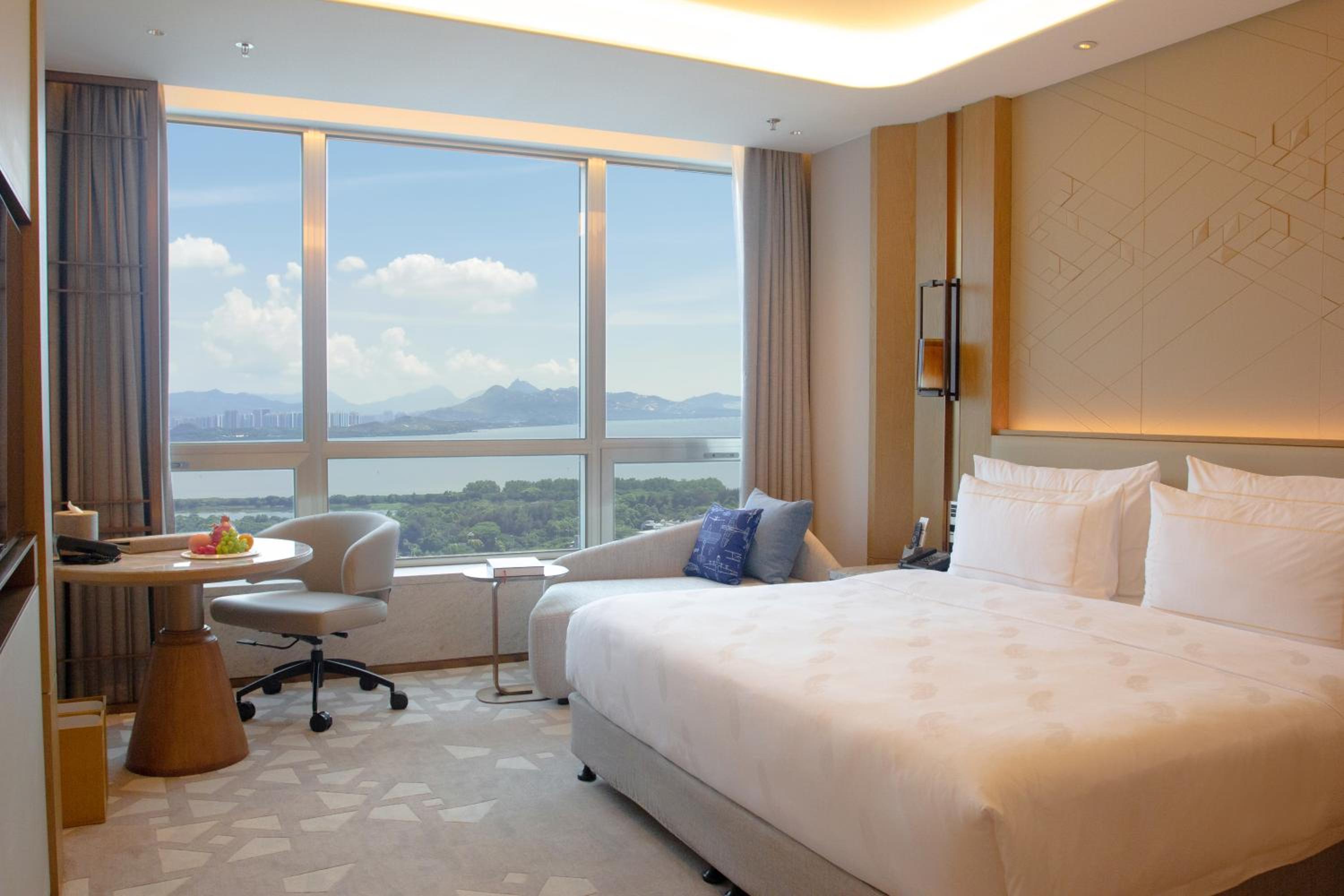 Deluxe Double Room with Sea View photo 2