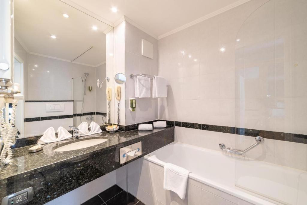 Superior Double Room with extra bed
