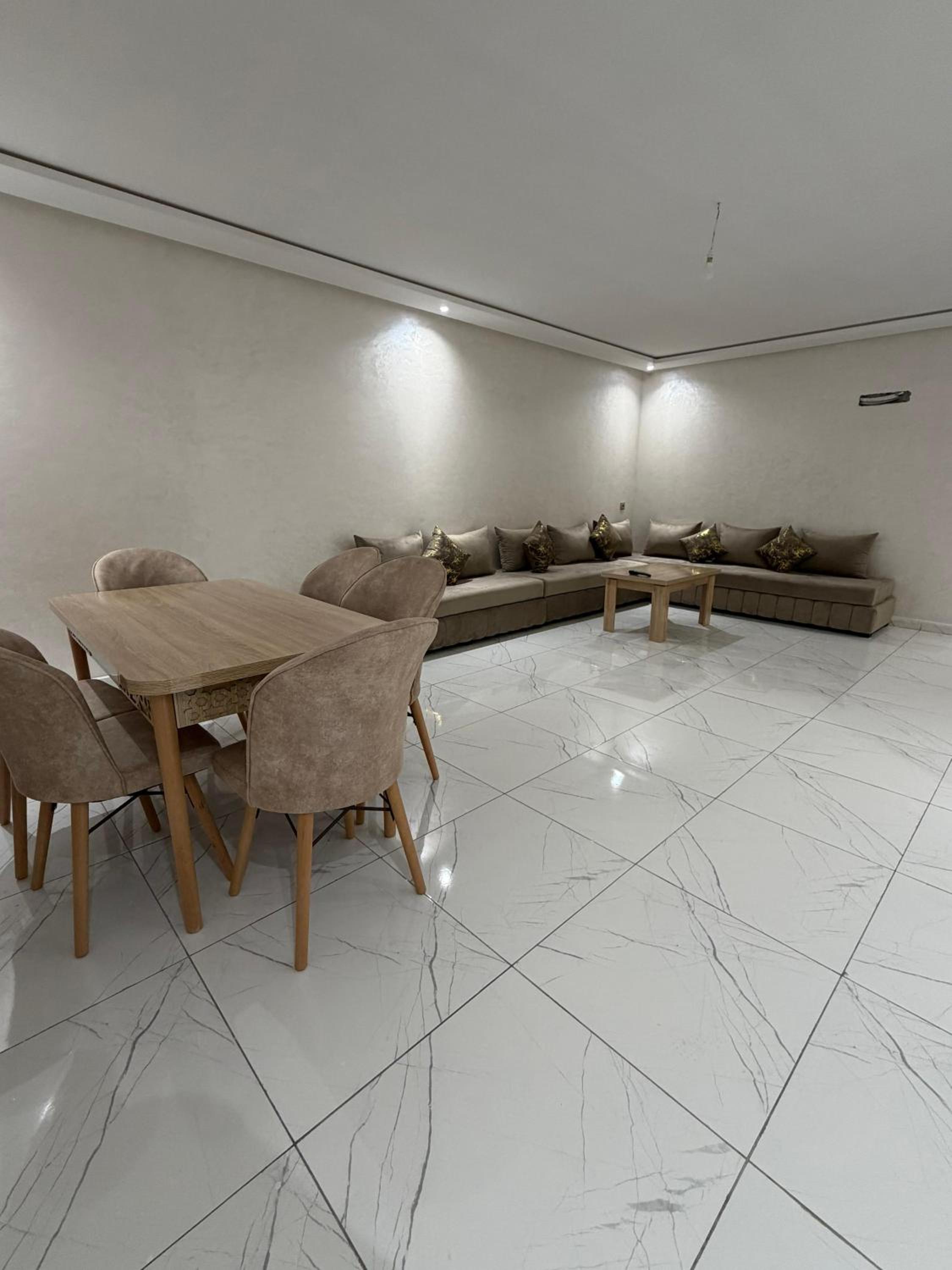 Apartment photo 1