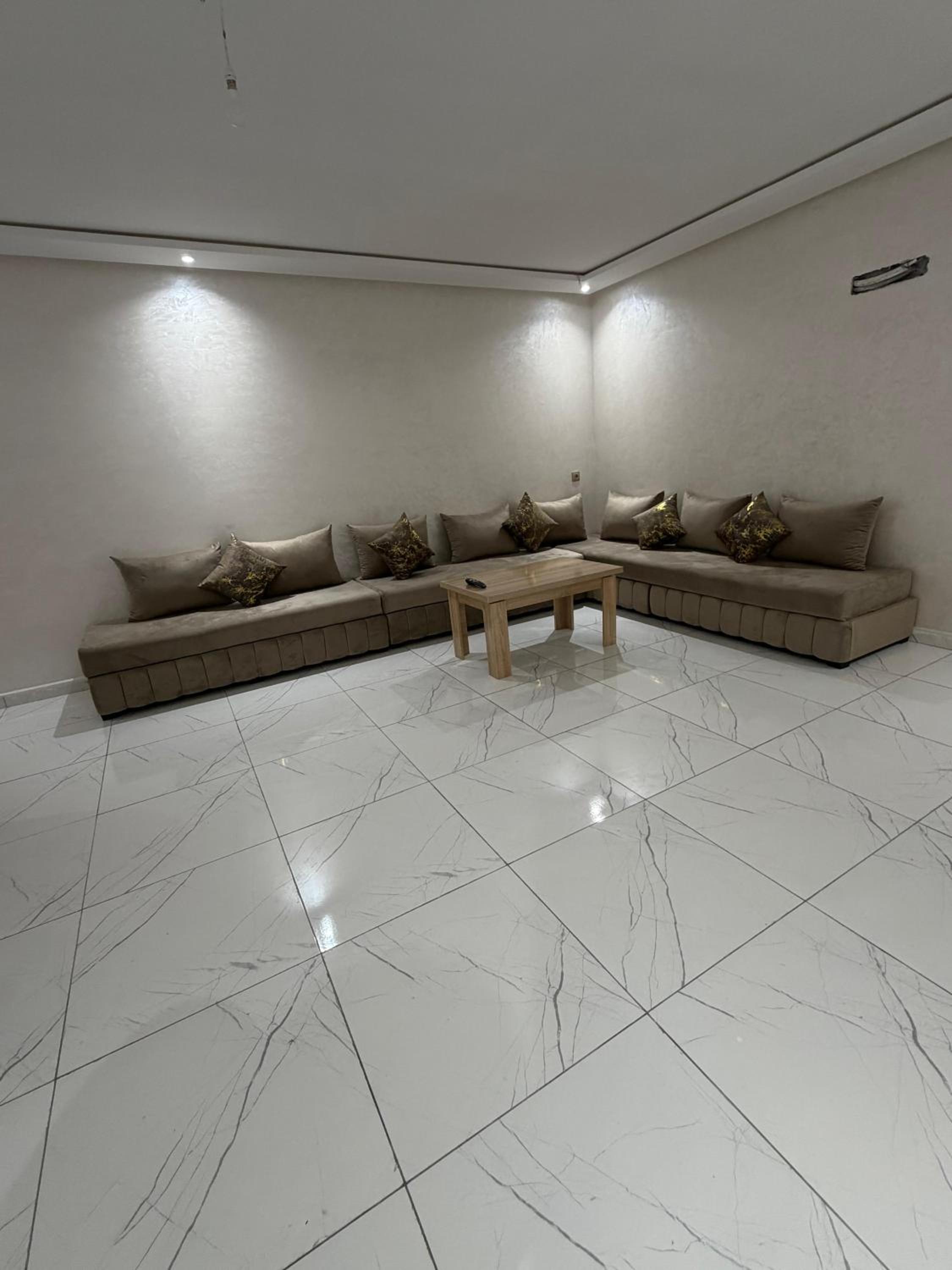 Apartment photo 2