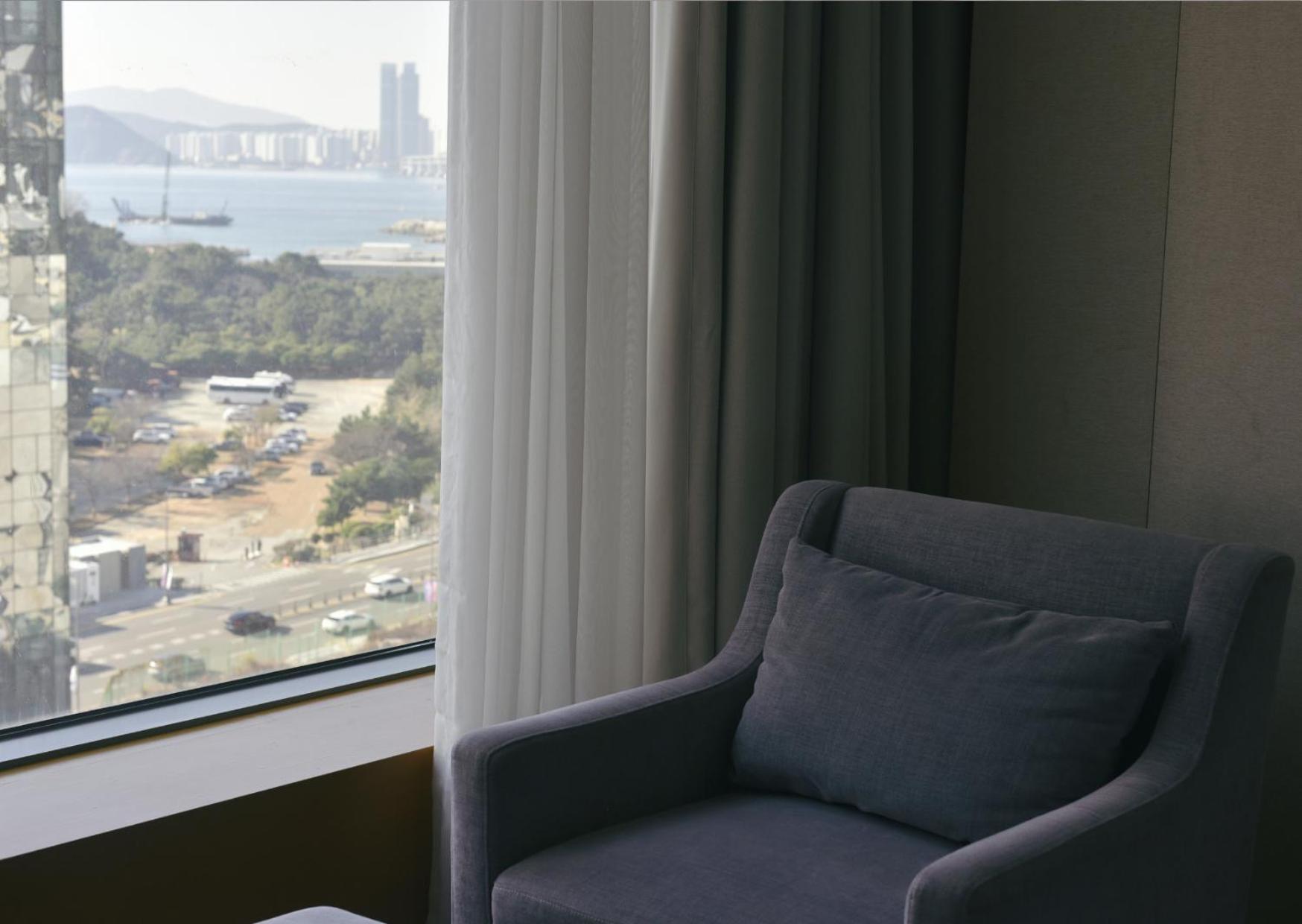 Double or Twin Room with Side Sea View photo 1