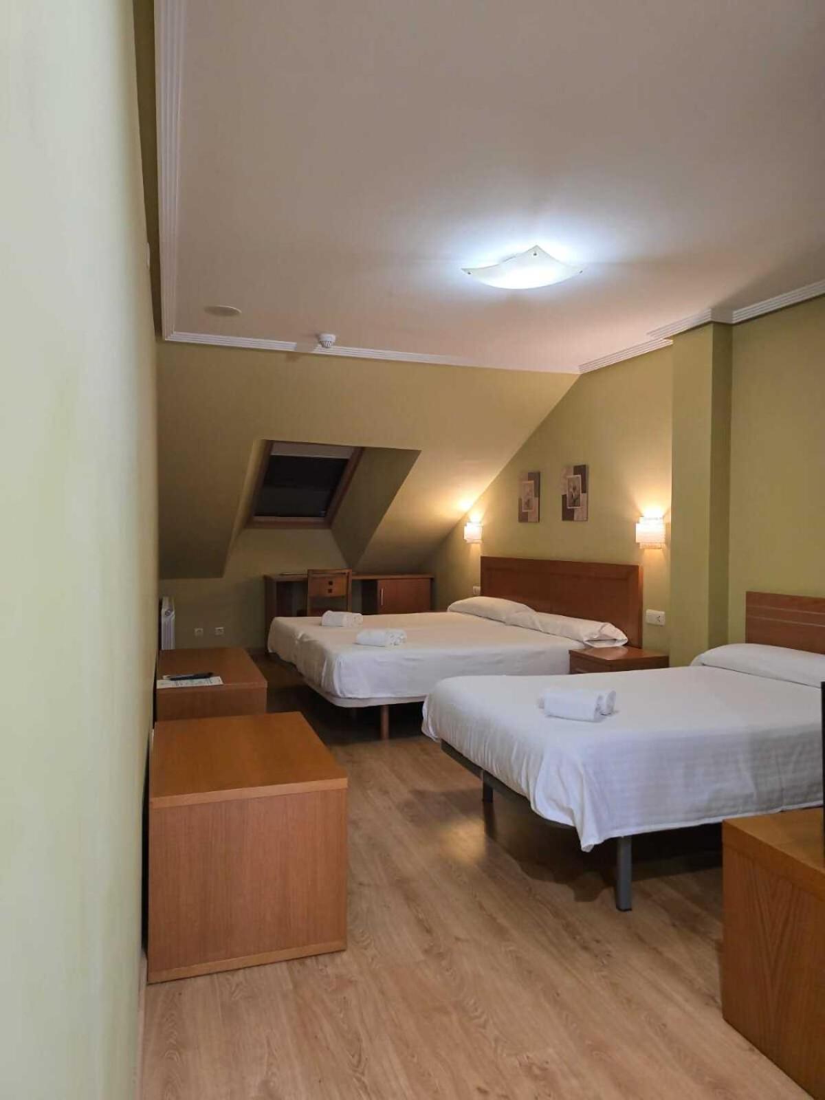 Triple Room with Bath