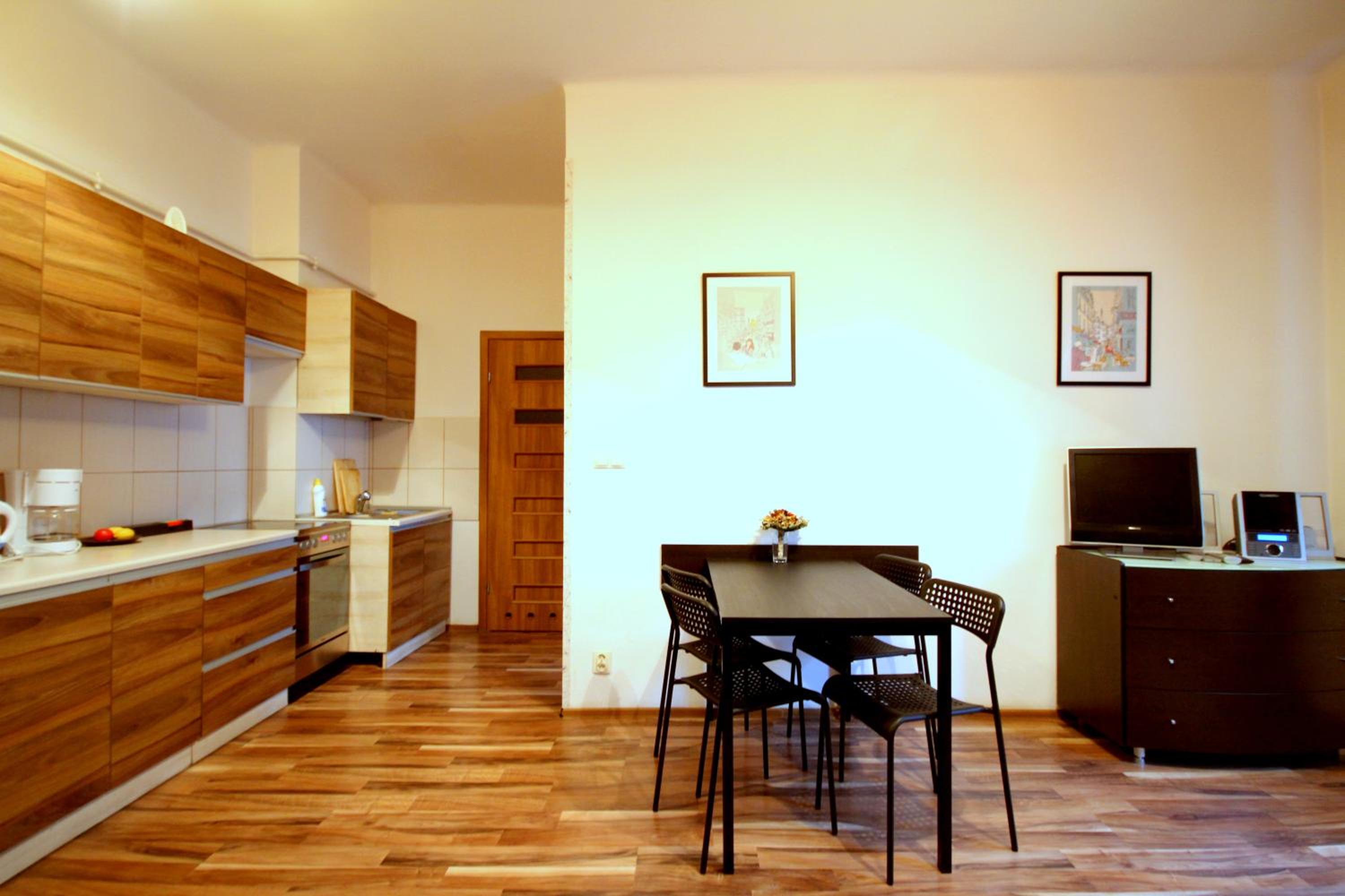 One-Bedroom Apartment - Photo 16