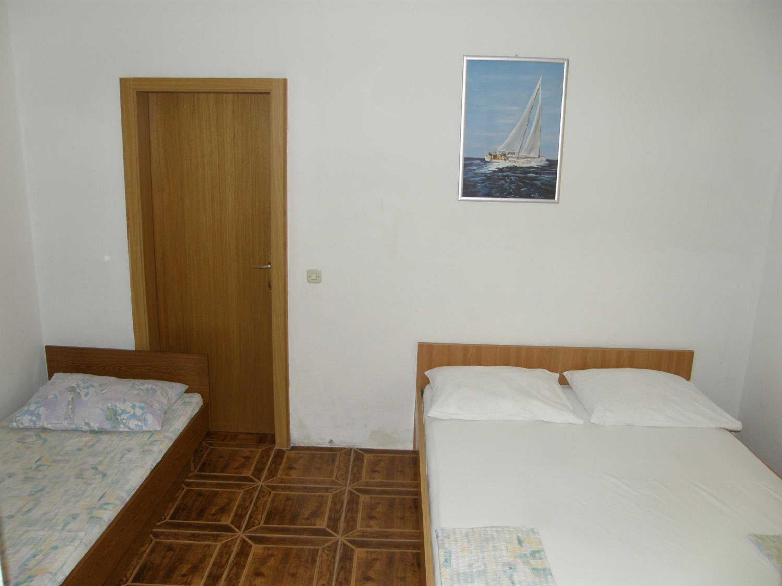 Standard Triple Room photo 3