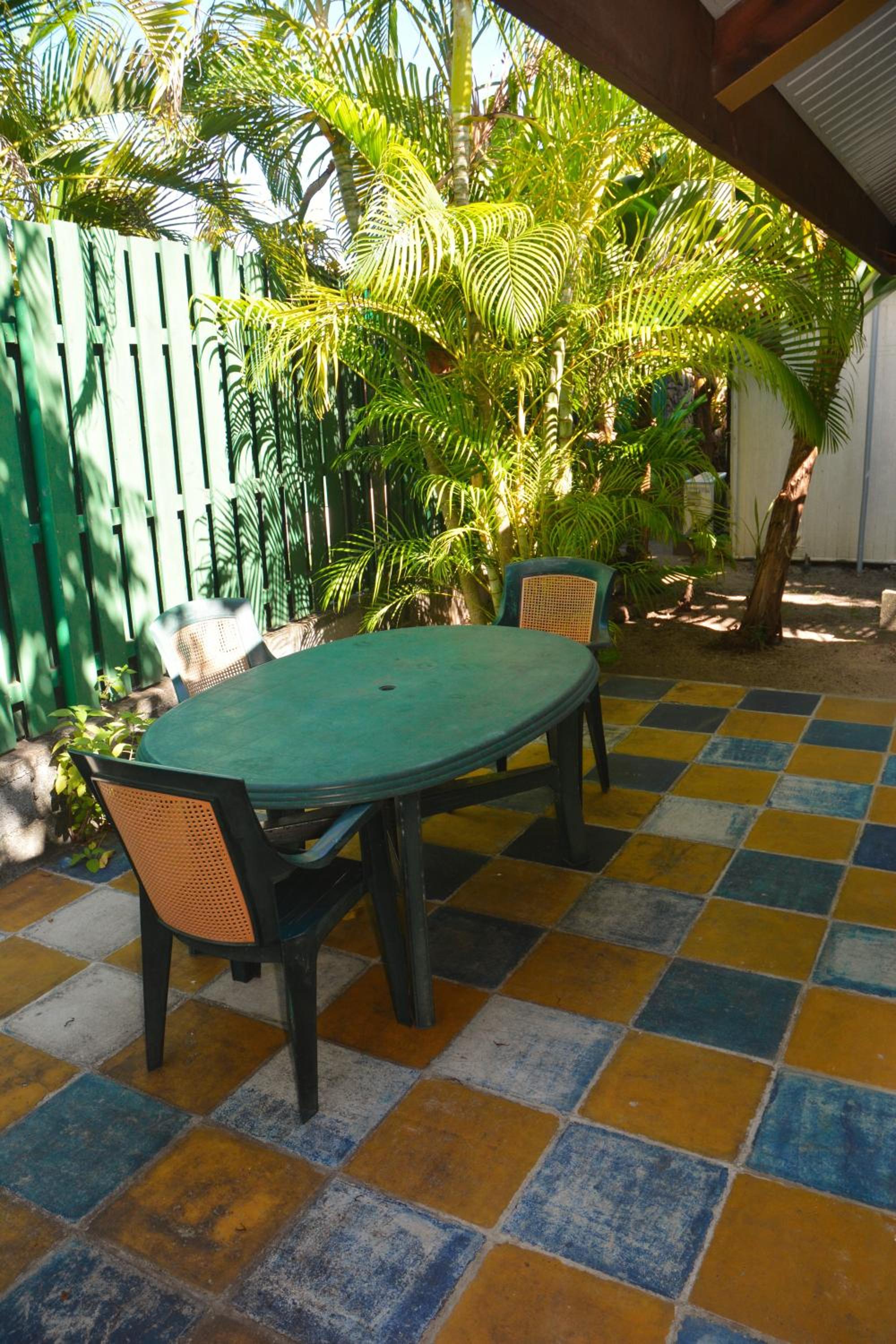 Bungalow with Garden View photo 2