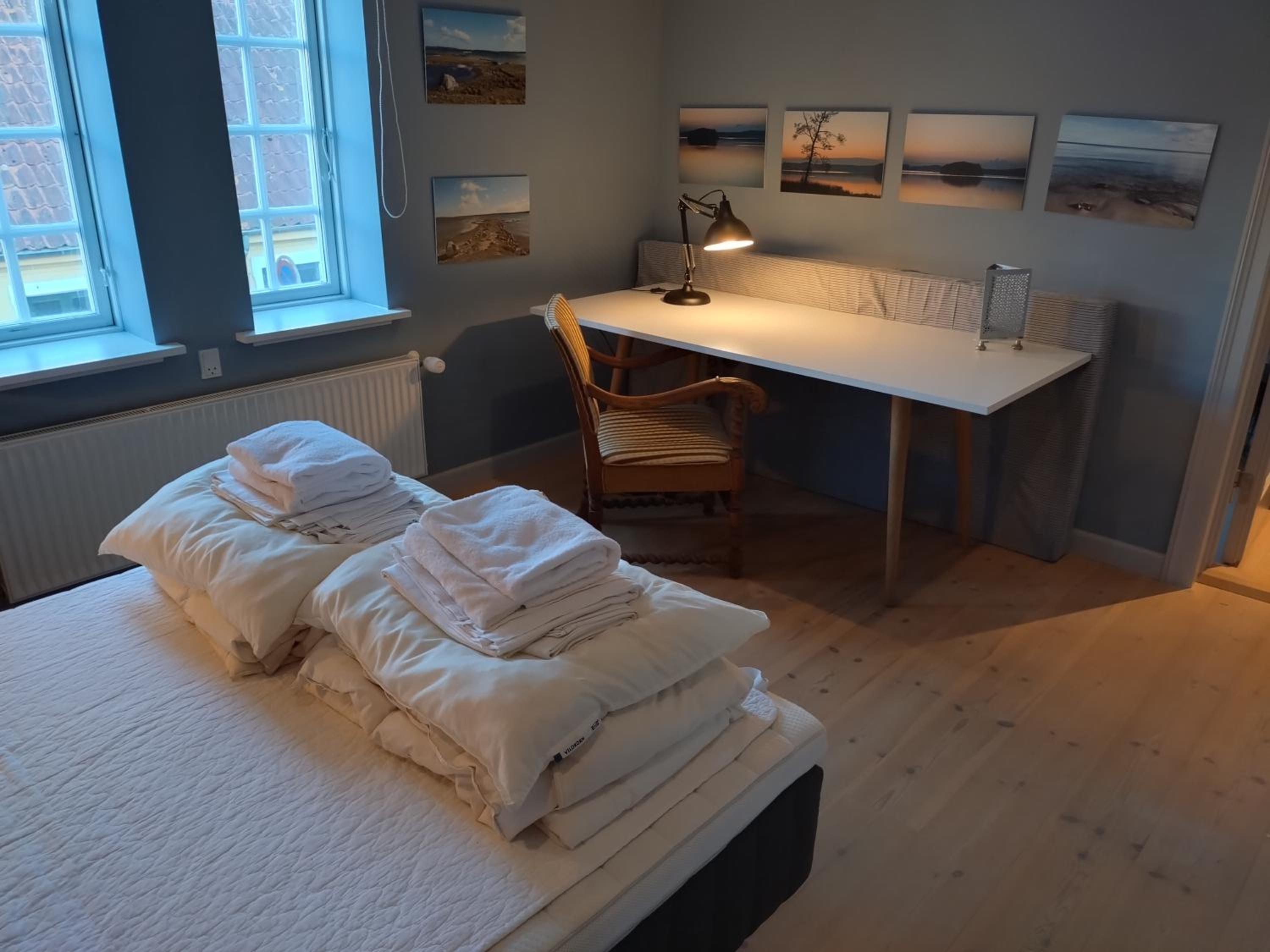 Double Room with Shared Bathroom photo 1