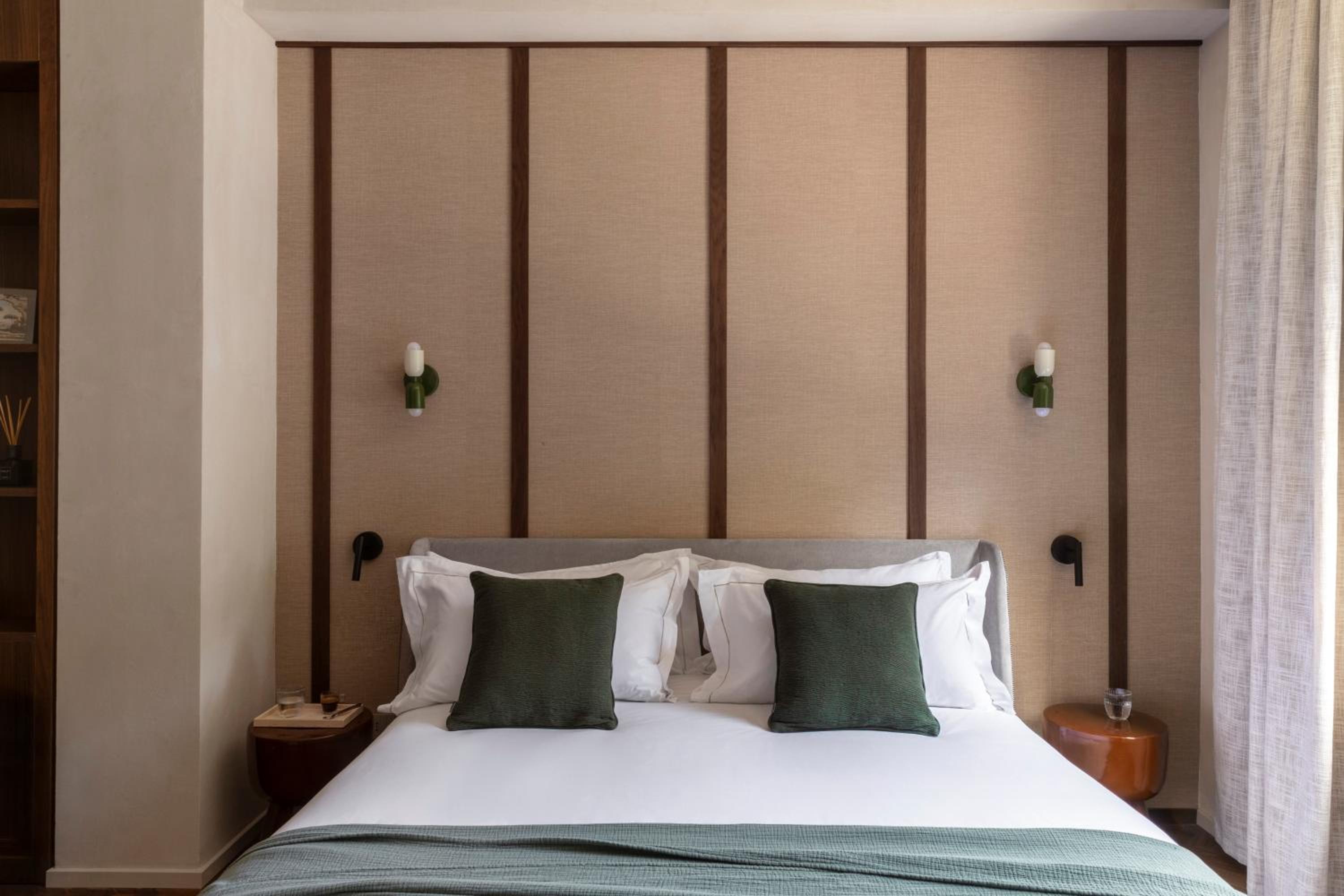 Deluxe Triple Room photo 3