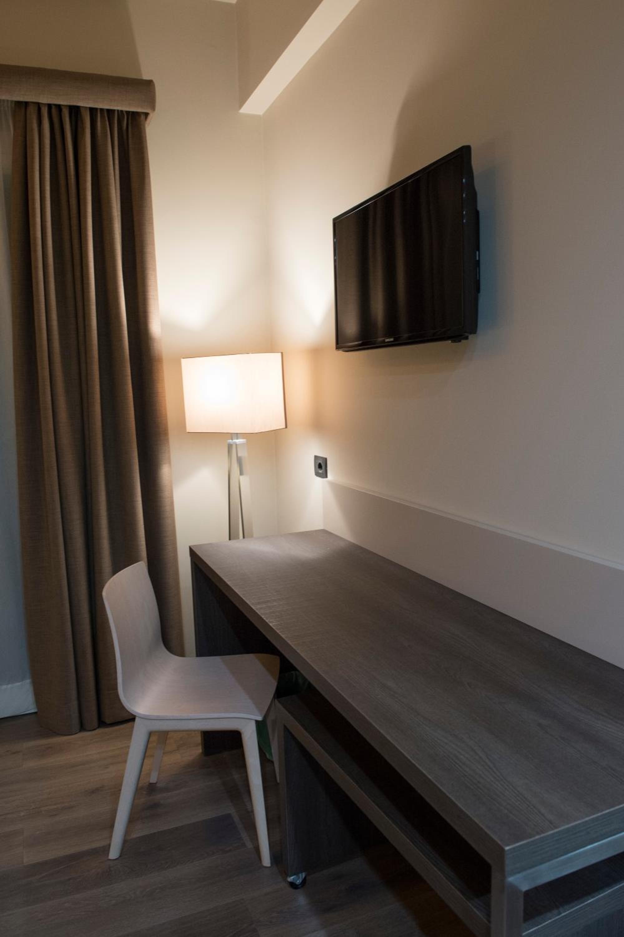 Standard Double or Twin Room with Balcony photo 3