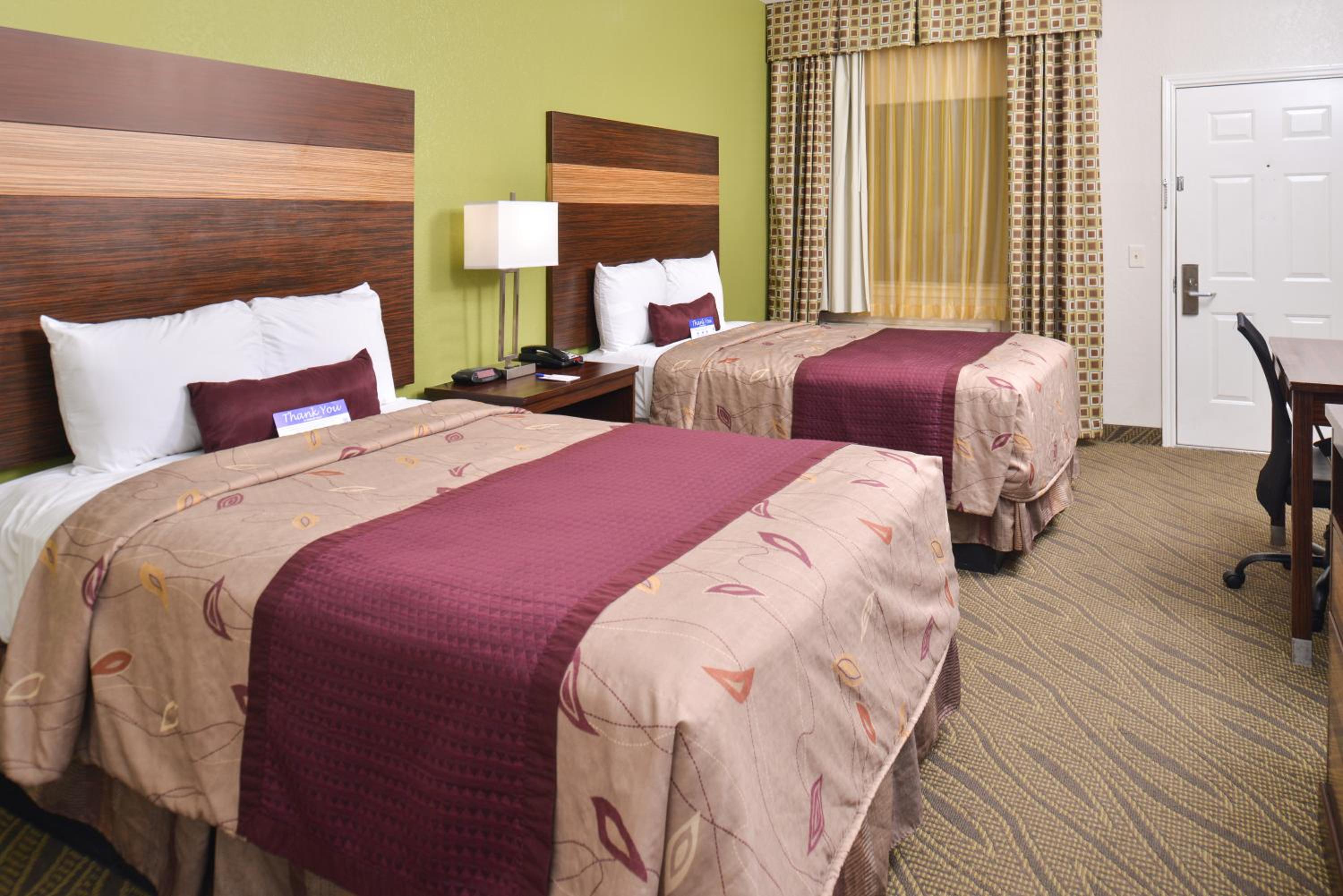Double Room with Two Double Beds - Photo 1