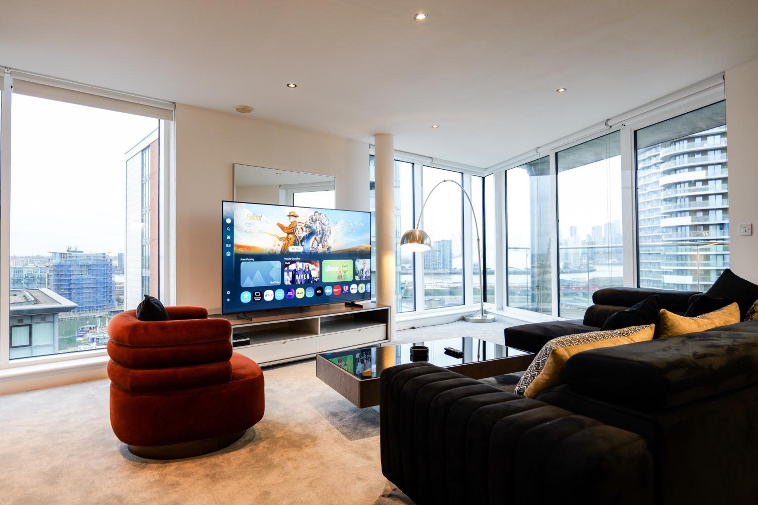 Two-Bedroom Apartment with View photo 1