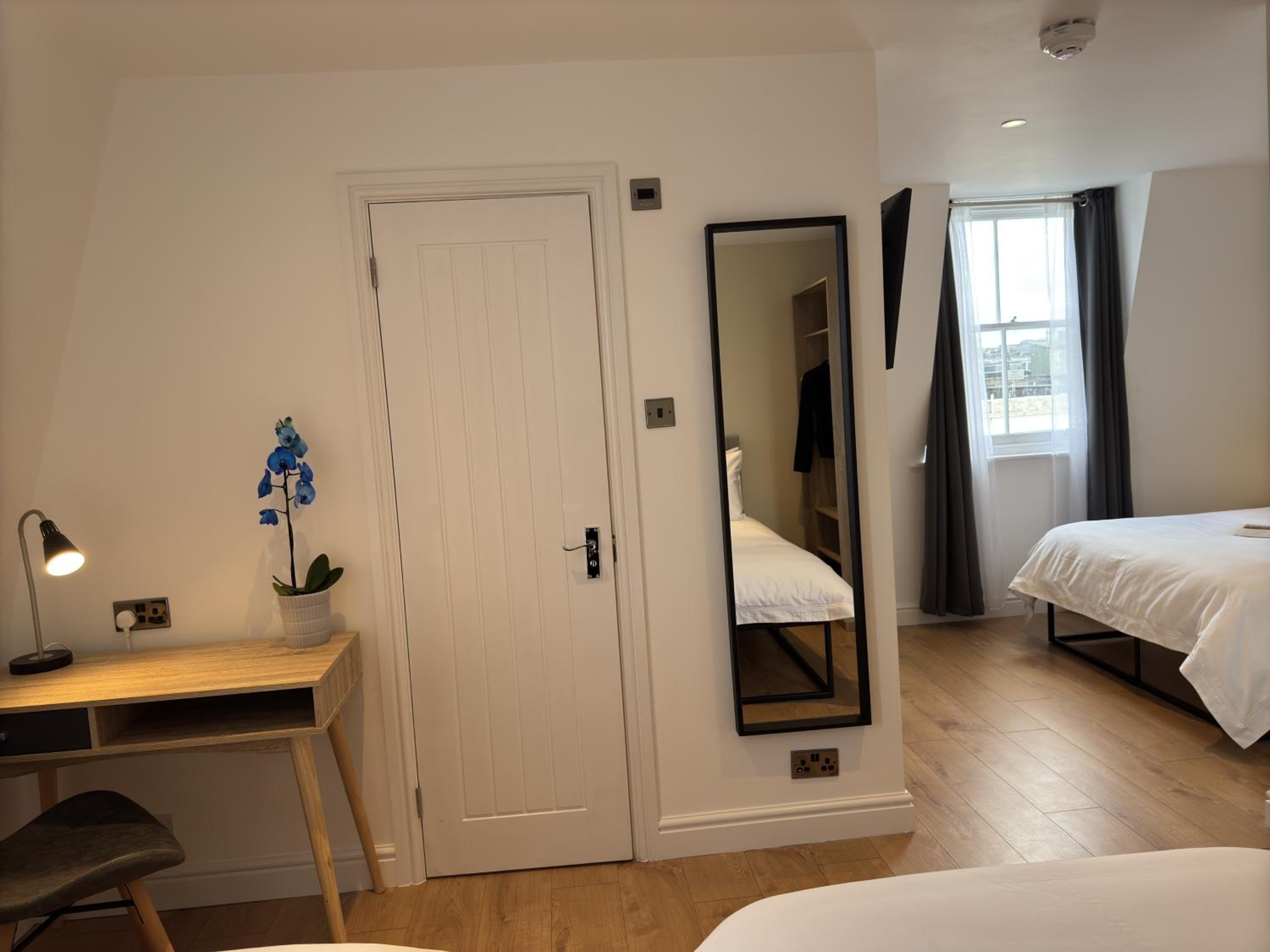 Premier Quad Room photo 1