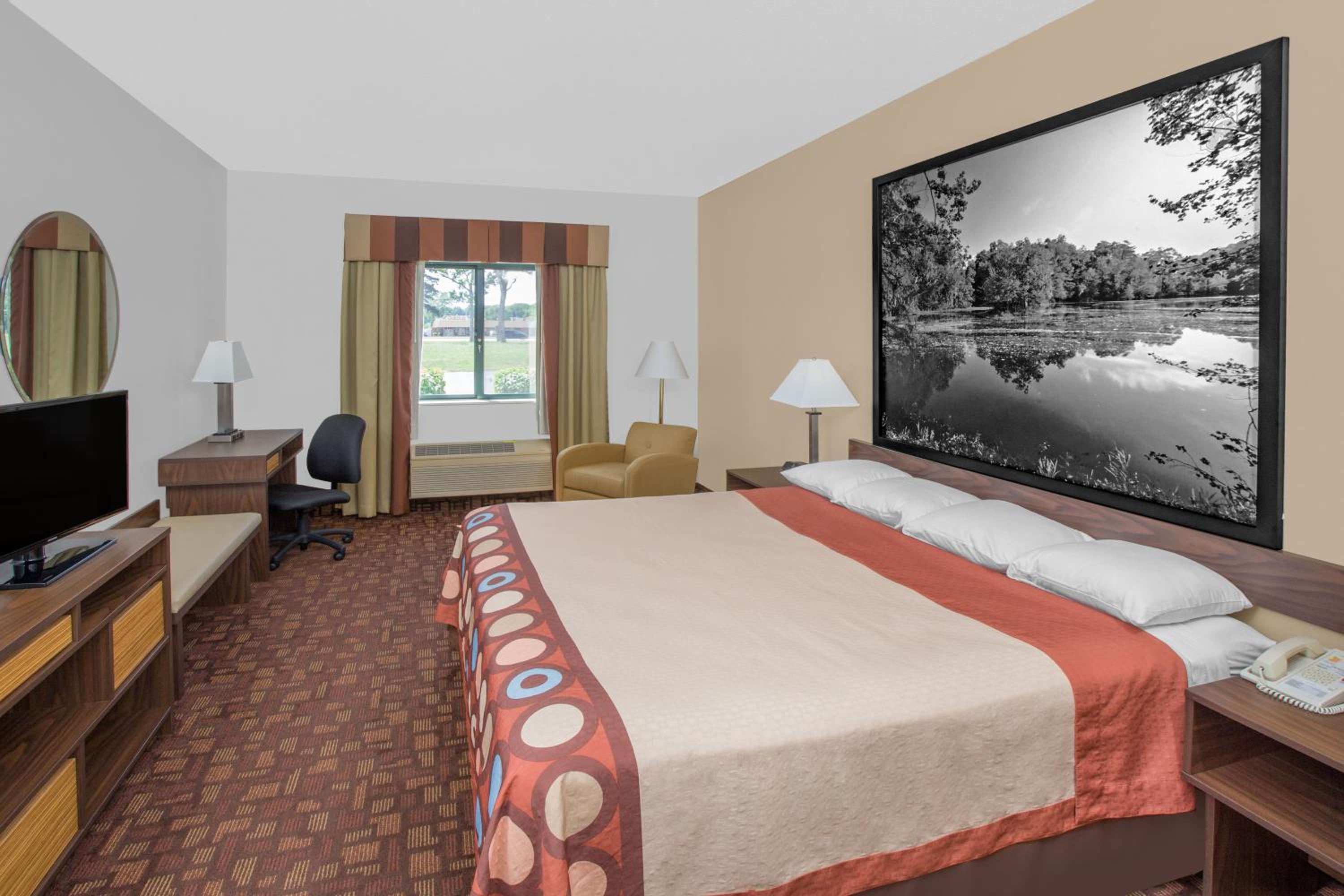 King Room - Disability Access - Non-Smoking - Photo 4