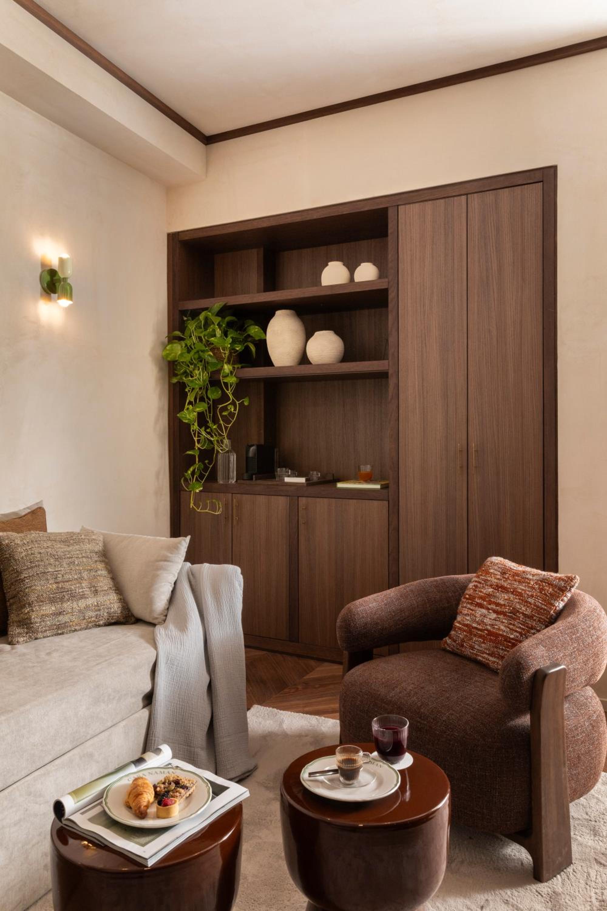 King Suite with Balcony photo 1
