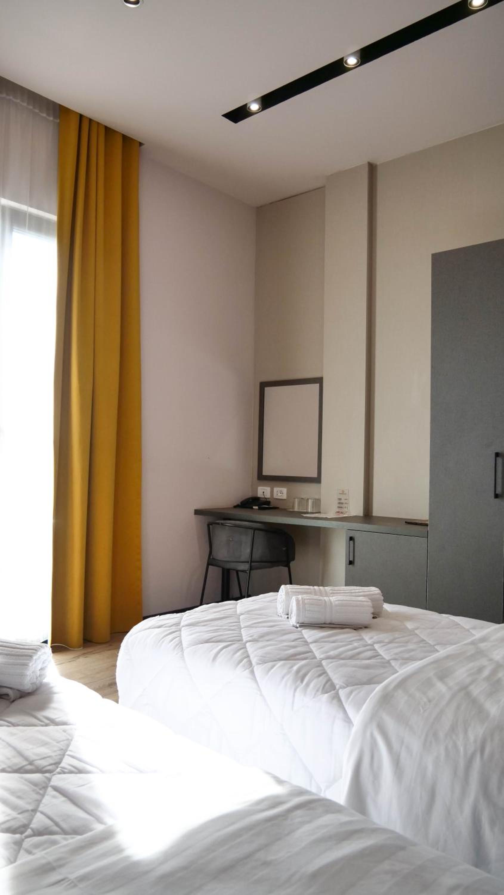 Double or Twin Room with Balcony photo 1