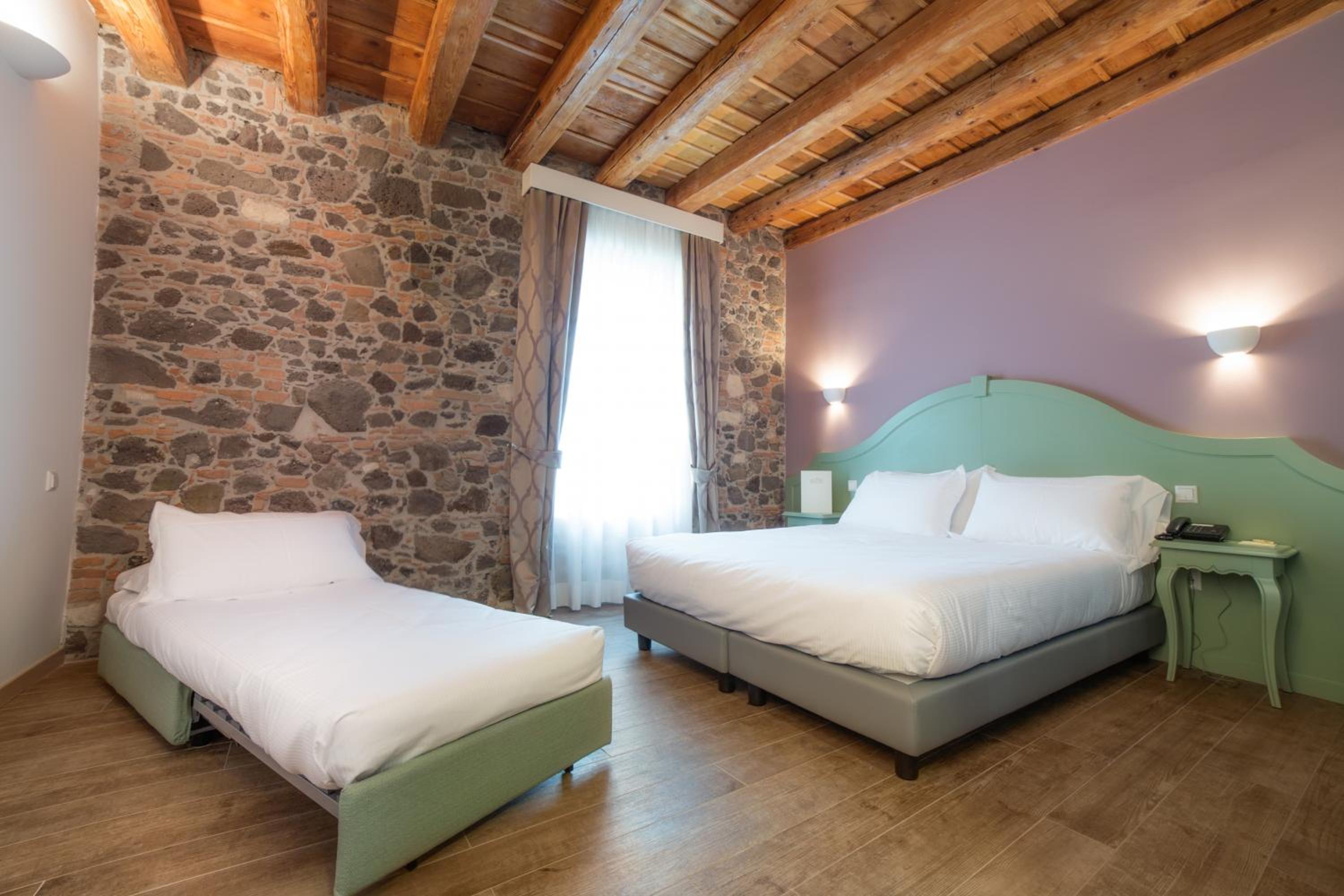 Double Room with Extra Bed - Photo 1