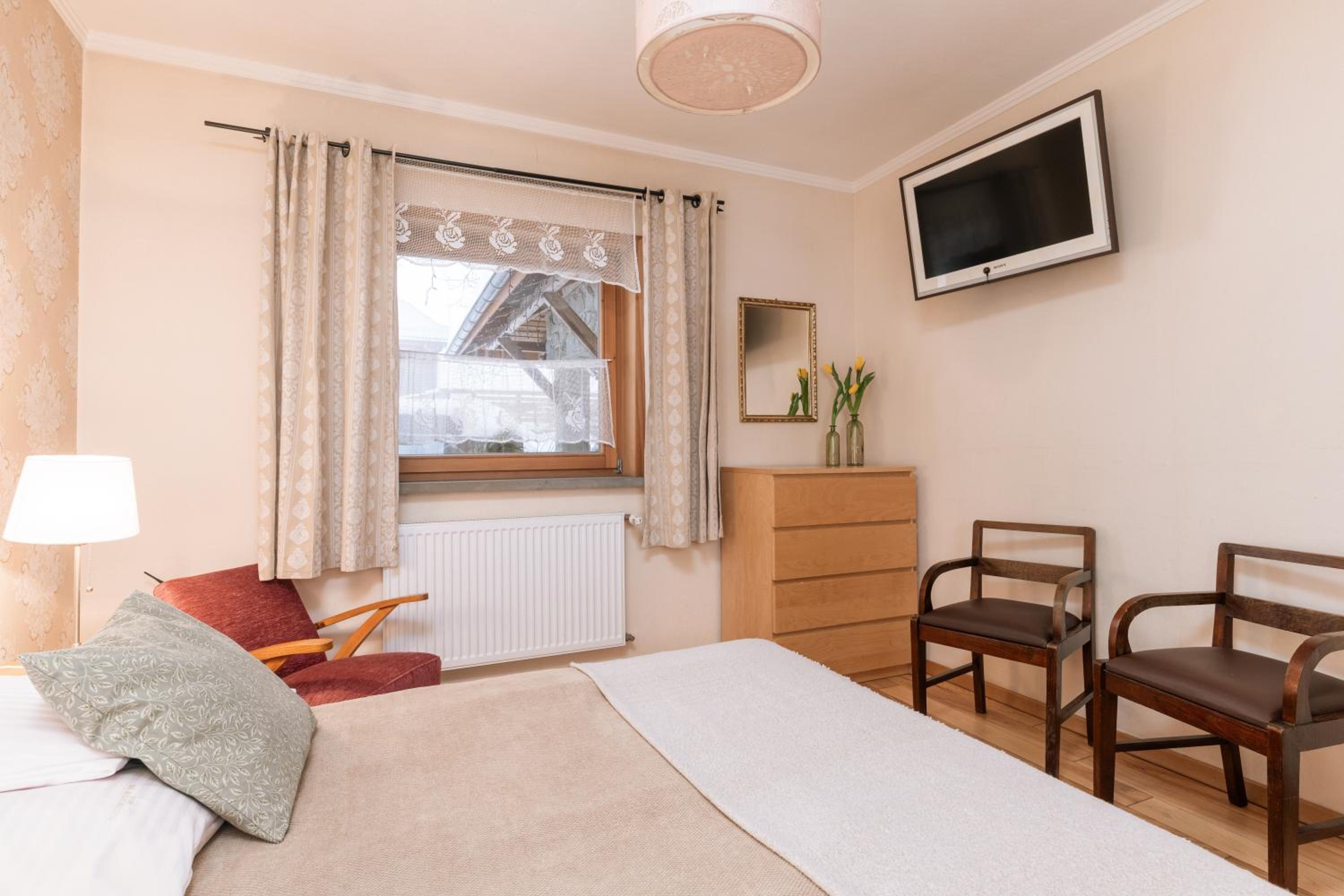 Budget Double Room photo 1