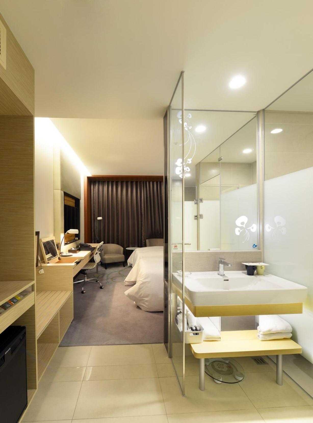 Deluxe Twin Room photo 2