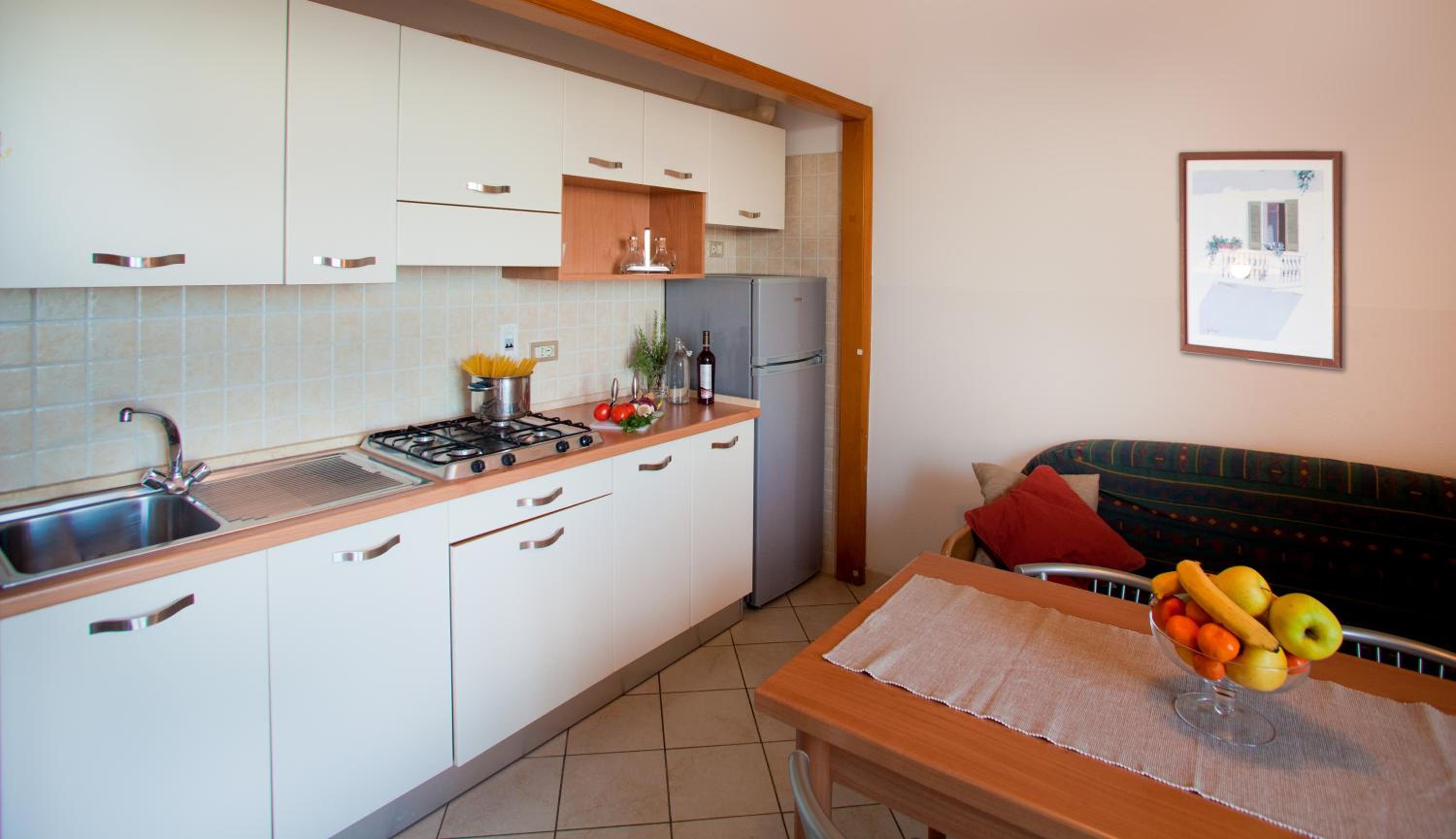 One-Bedroom Apartment with Balcony and Sea View (2 Adults) photo 2