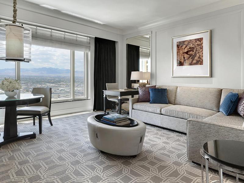 Luxury King Strip View + Luxury King Strip View
