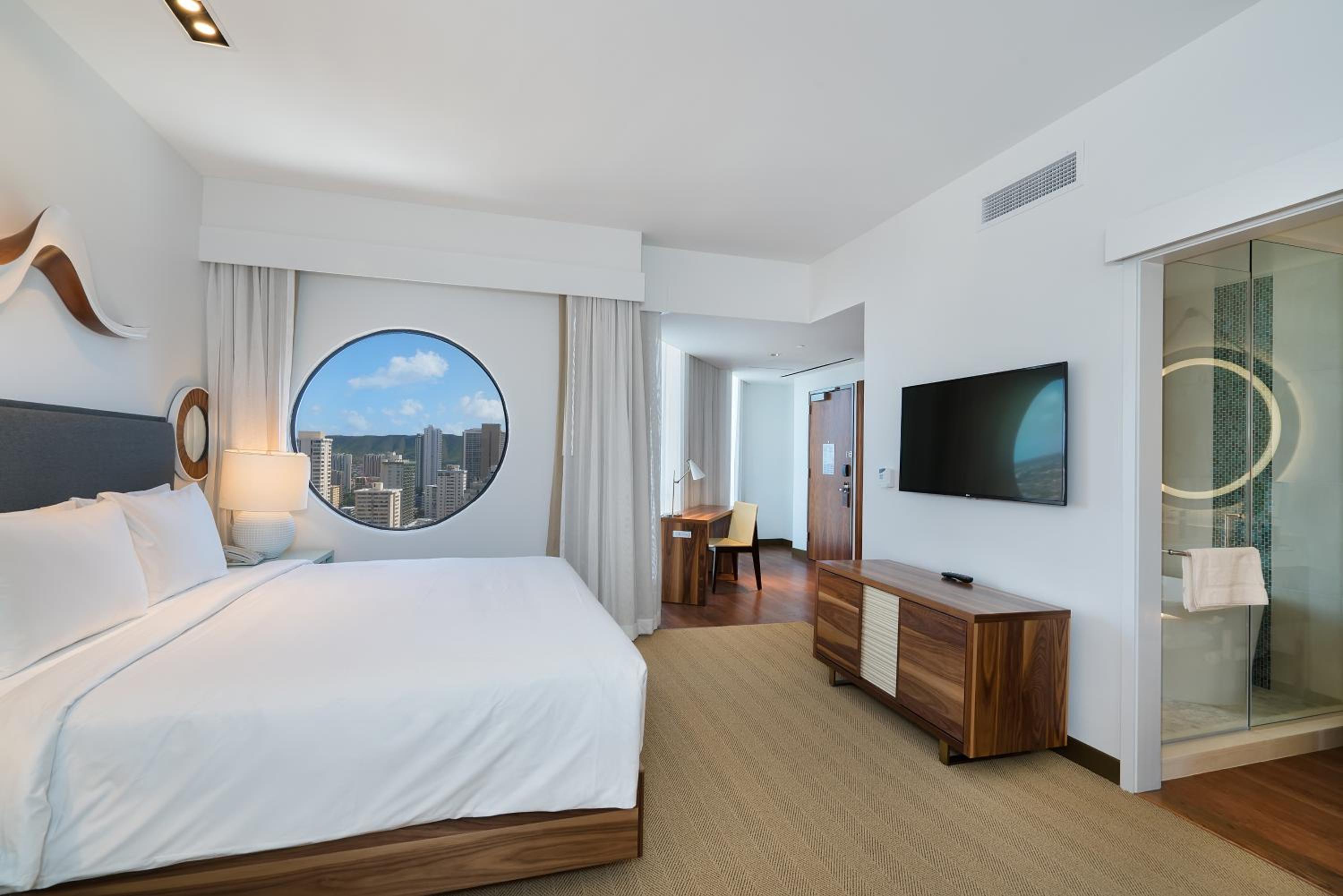 Deluxe King Room with Wet Room