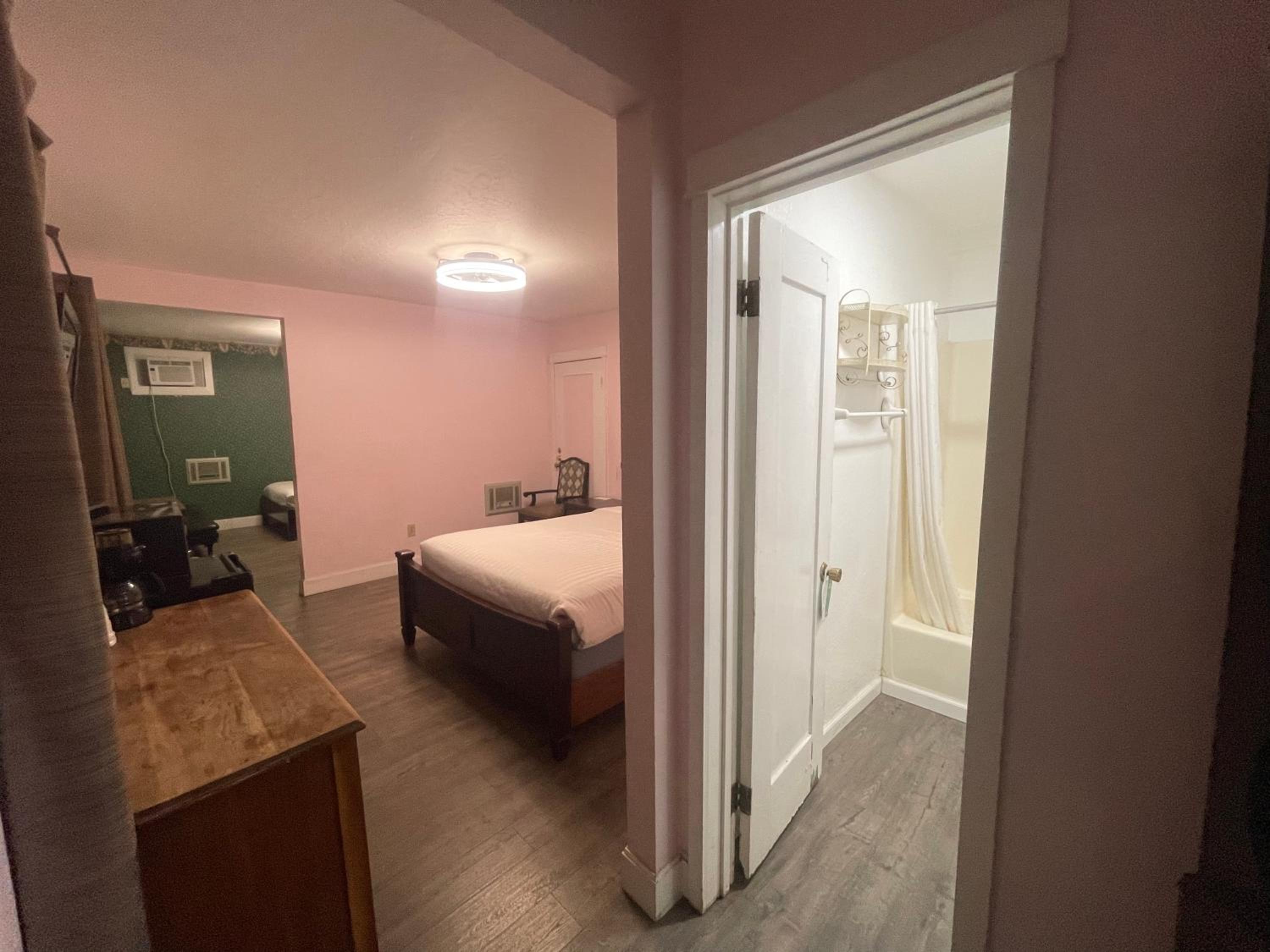 Basic Triple Room